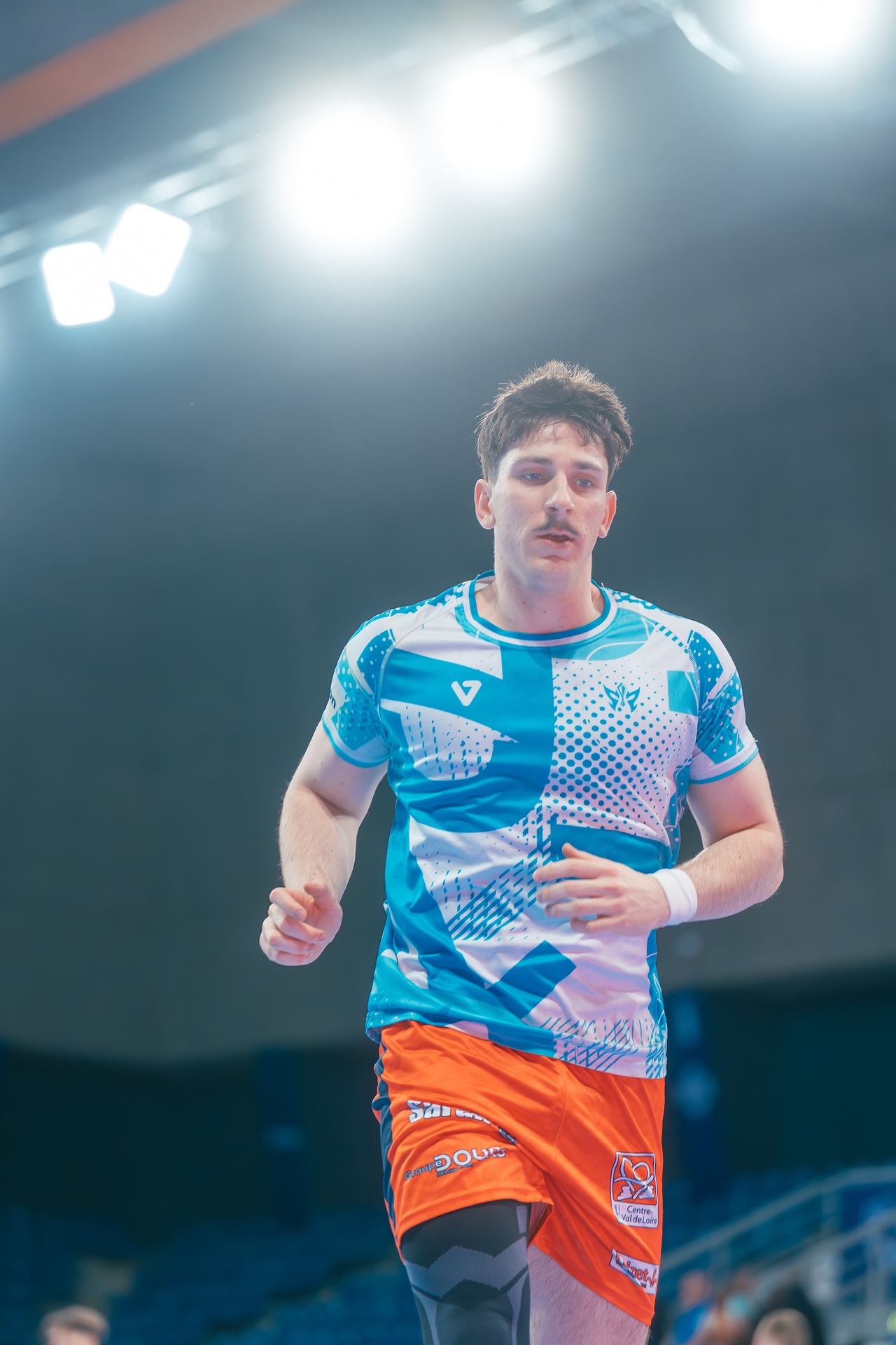 DSC03734.jpg_compressed