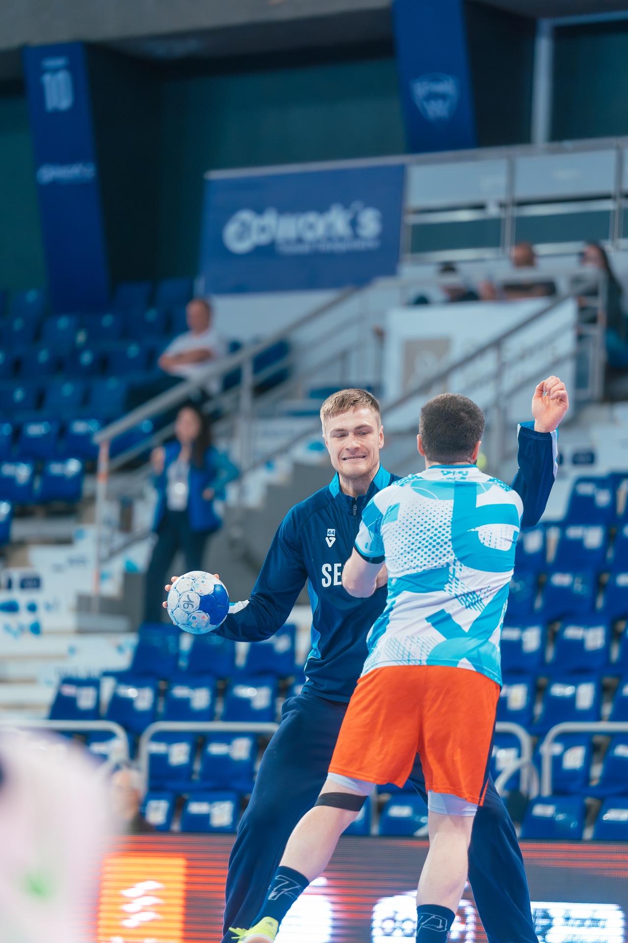 DSC03755.jpg_compressed