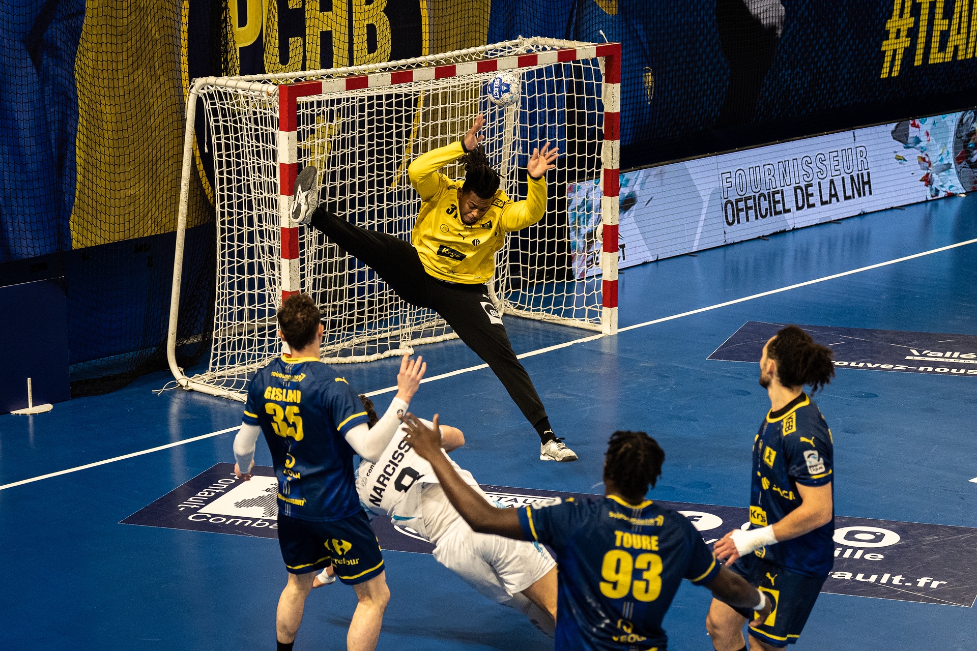 DSC03831.jpg_compressed