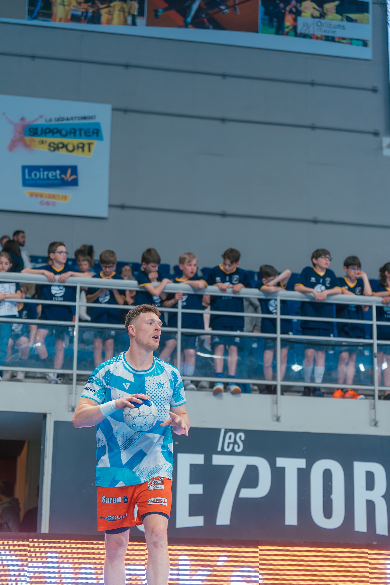 DSC03837.jpg_compressed