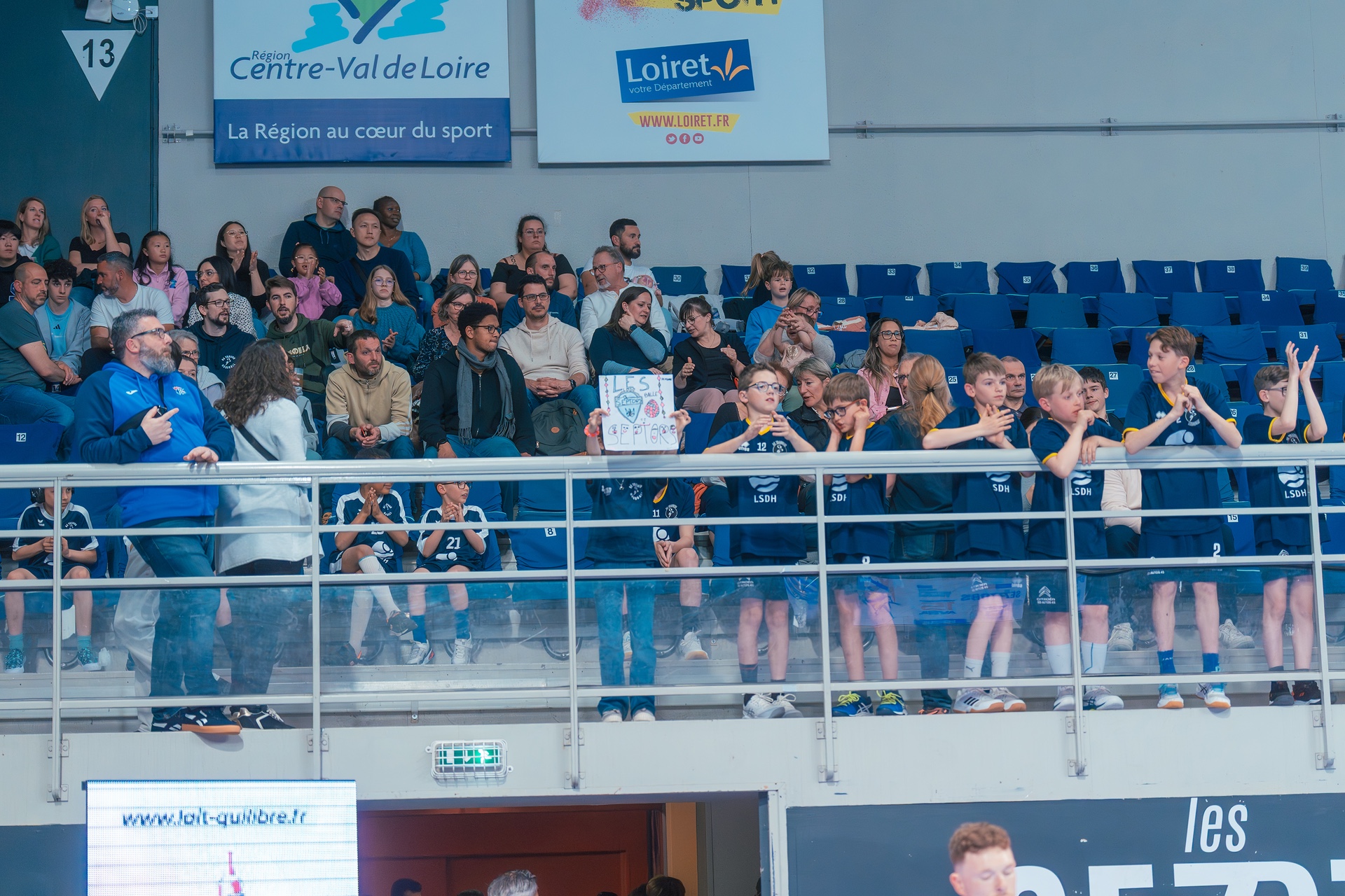 DSC03843.jpg_compressed