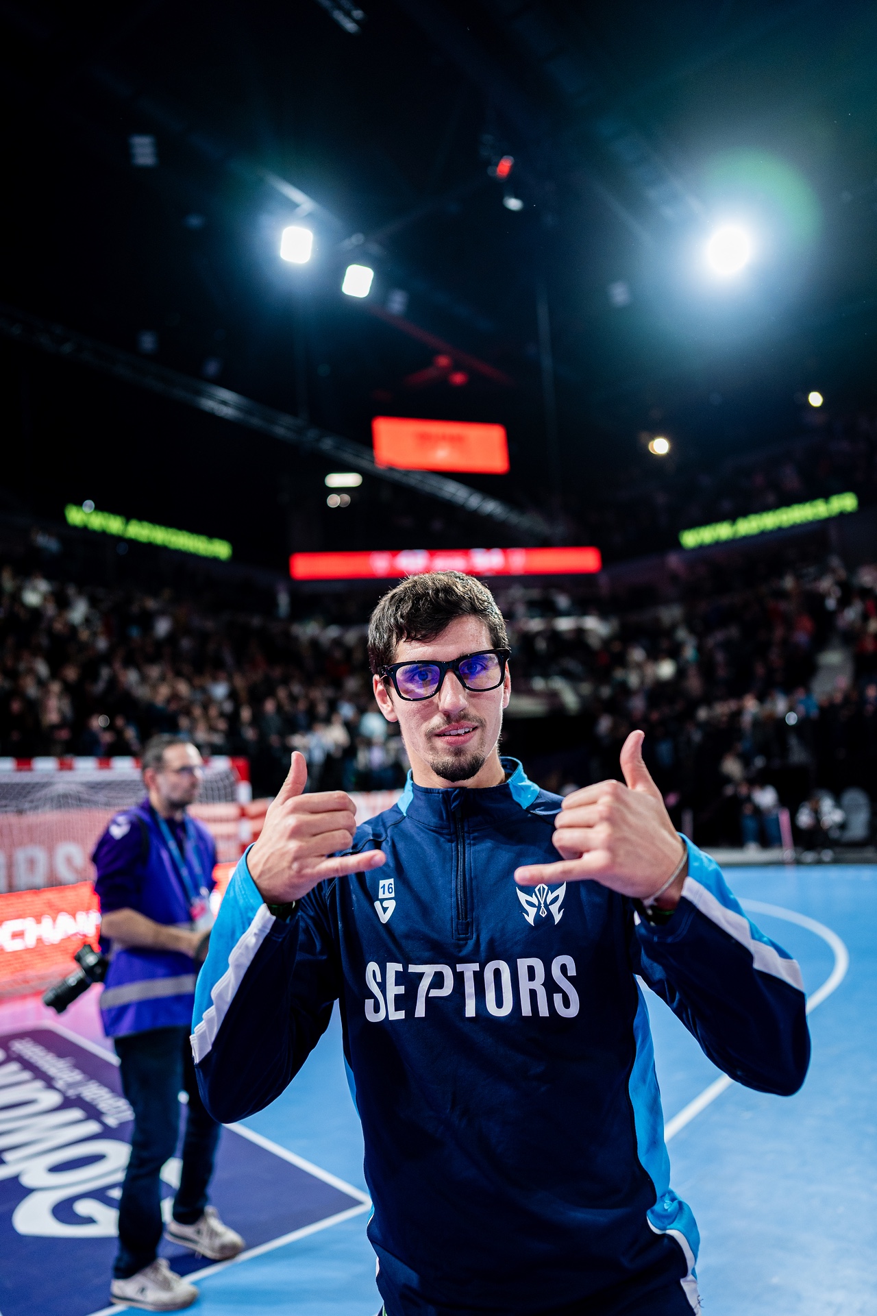 DSC03866.jpg_compressed