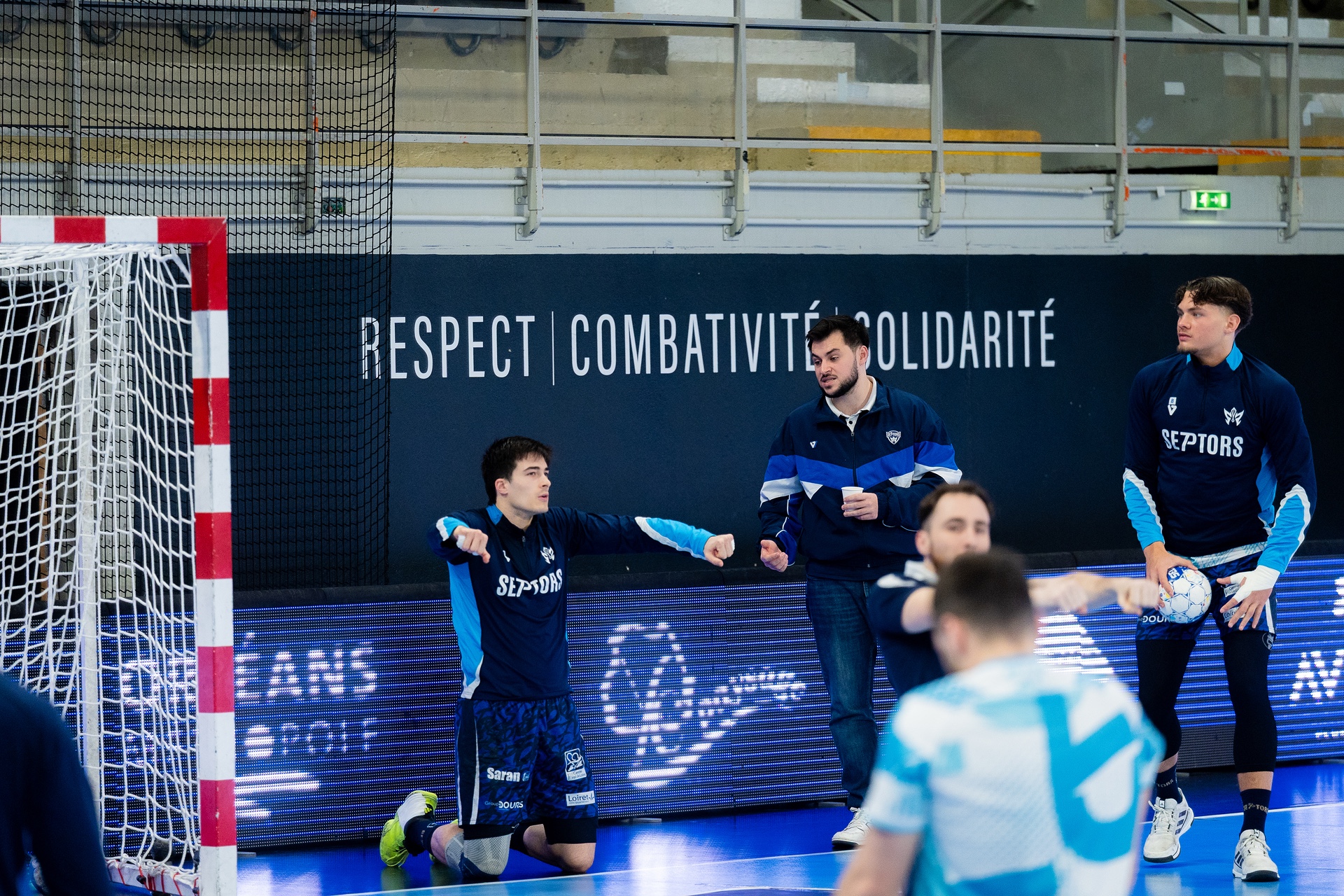 DSC04121.jpg_compressed