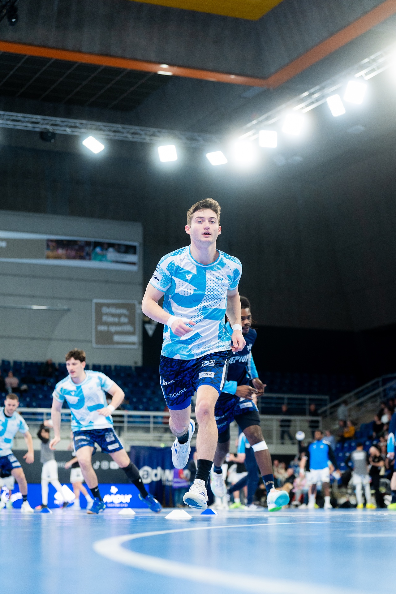 DSC04147.jpg_compressed