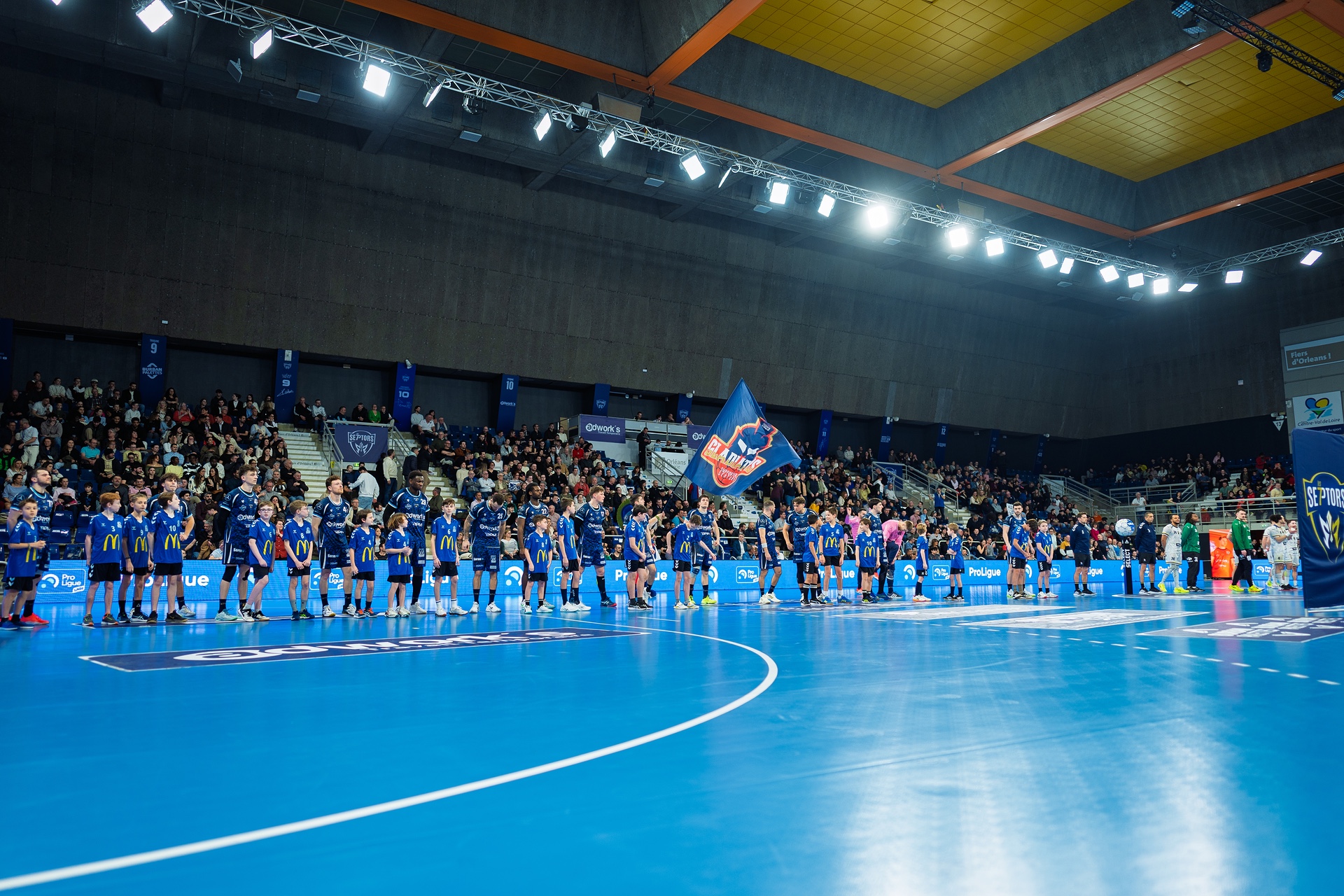 DSC04379.jpg_compressed