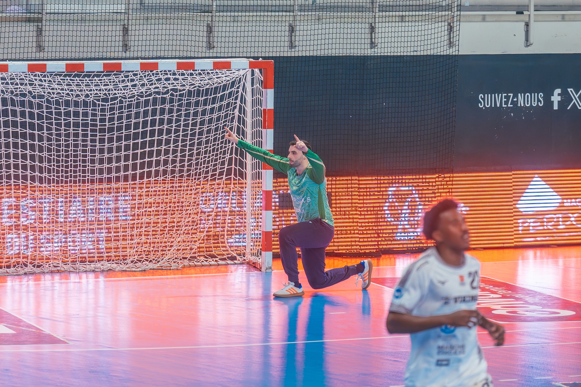 DSC04562.jpg_compressed