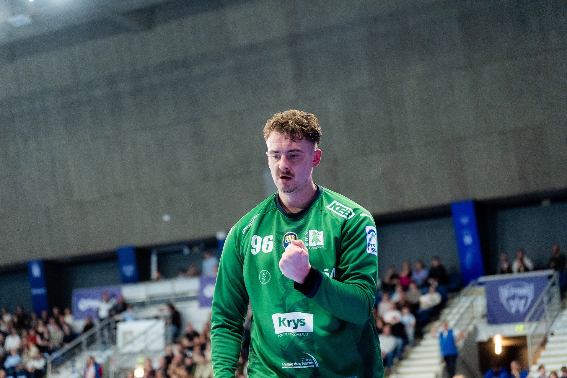 DSC04636.jpg_compressed