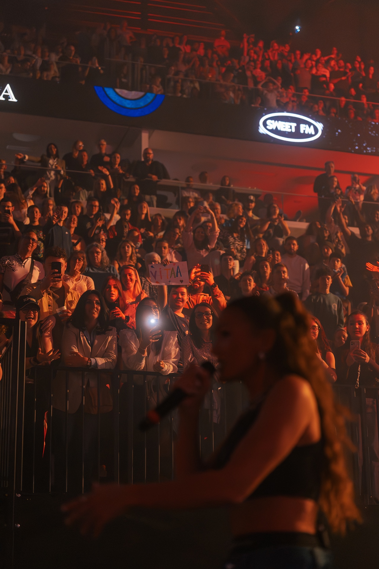 DSC04806.jpg_compressed