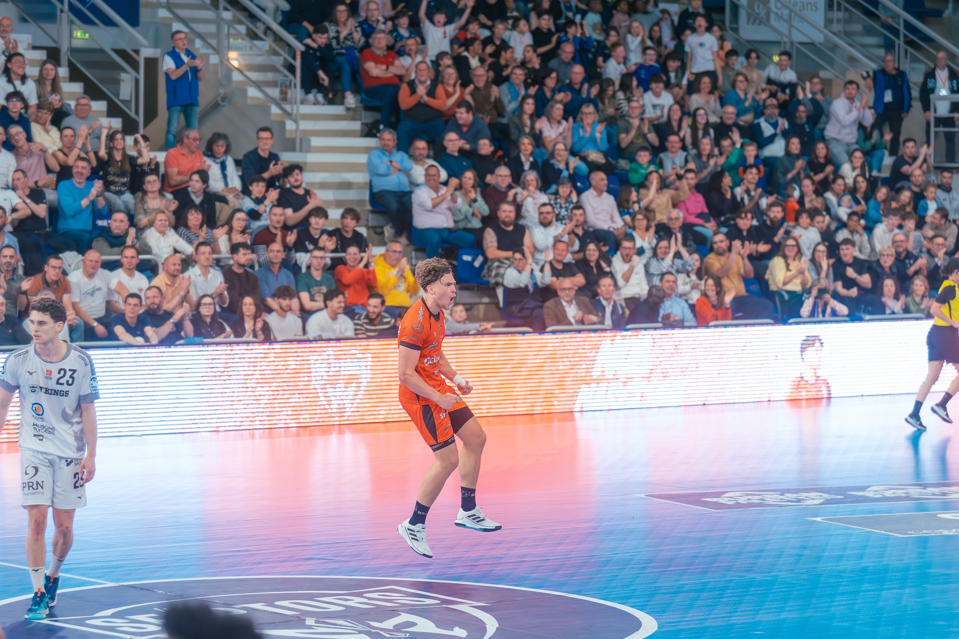 DSC04888.jpg_compressed