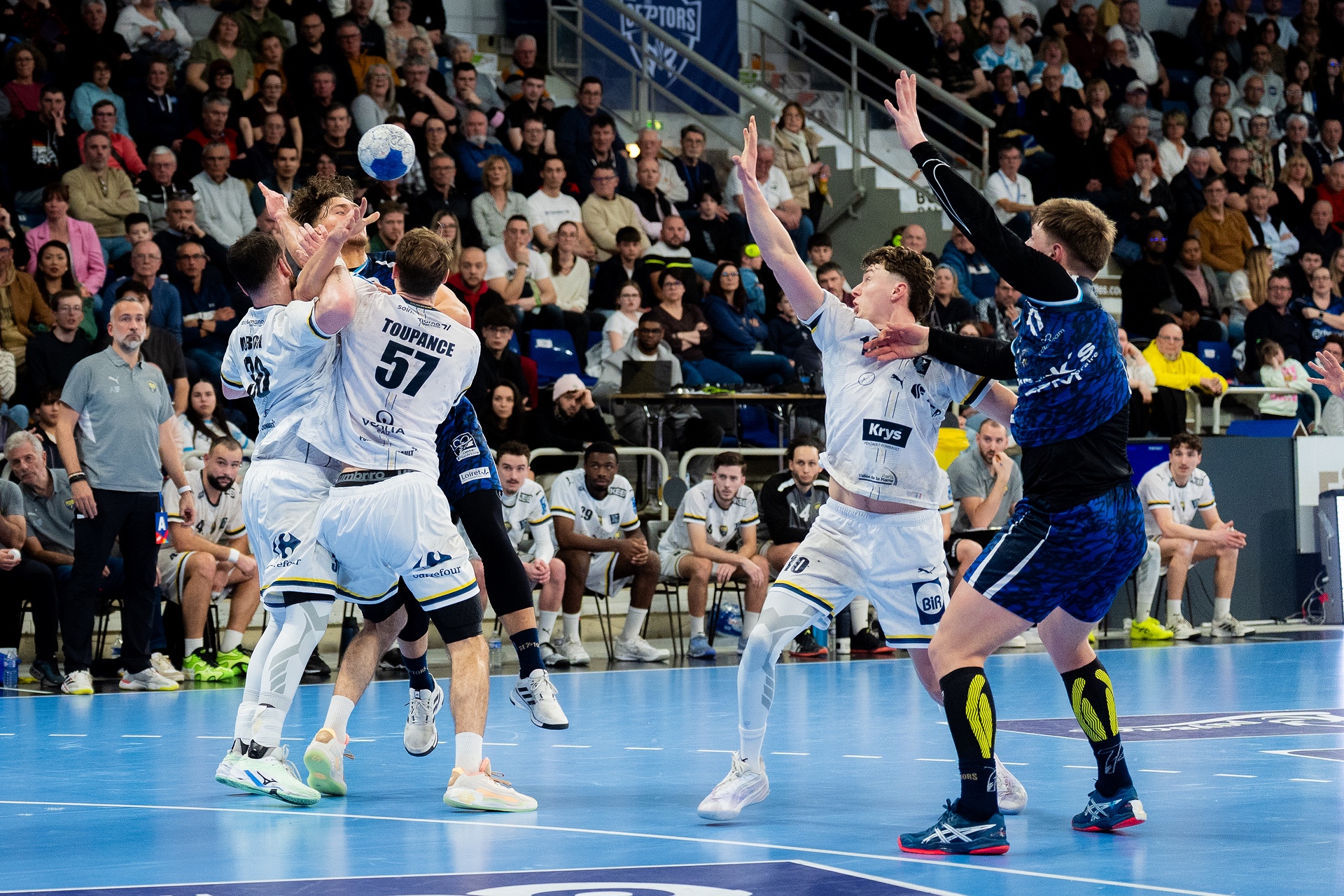 DSC04923.jpg_compressed