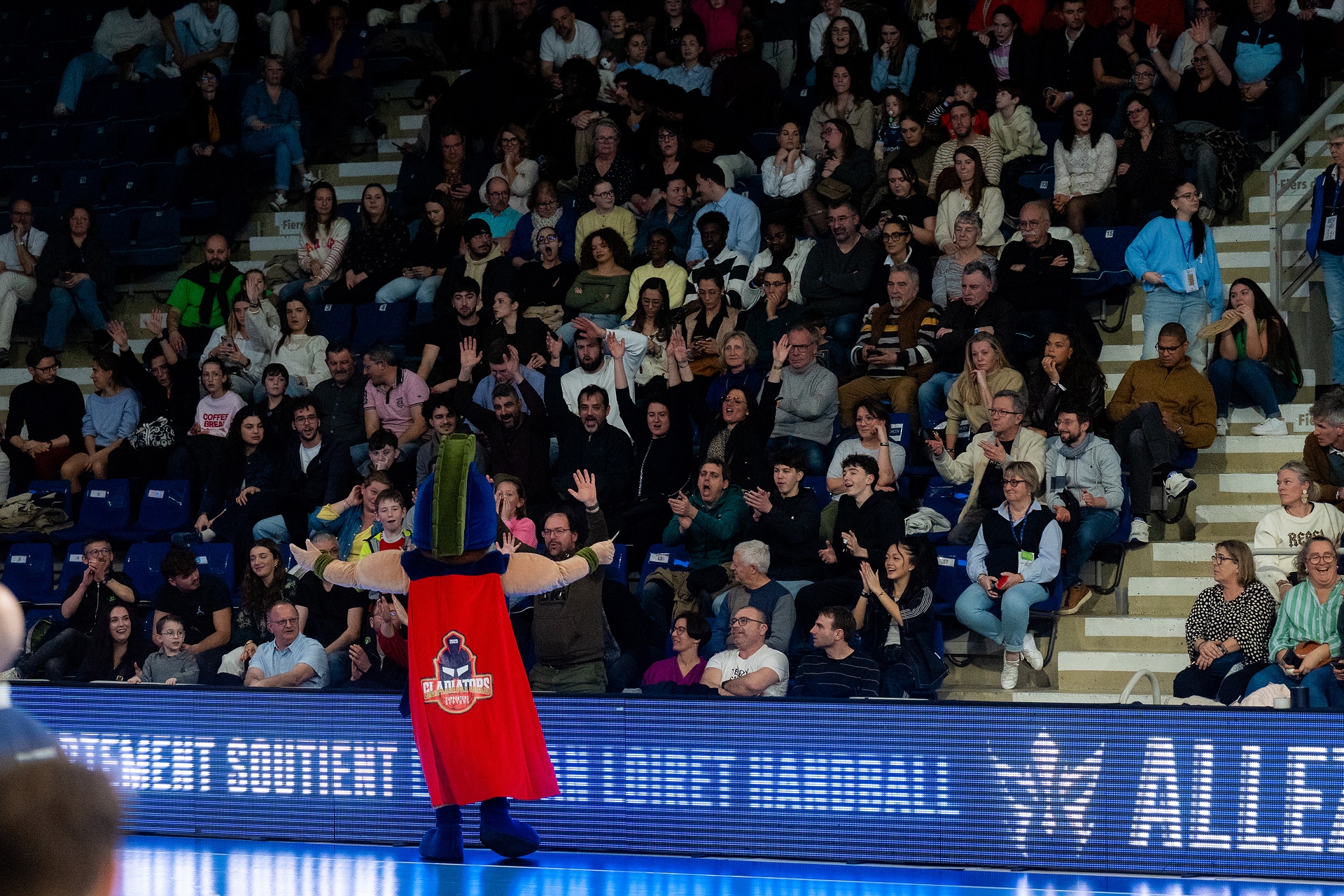 DSC04975.jpg_compressed