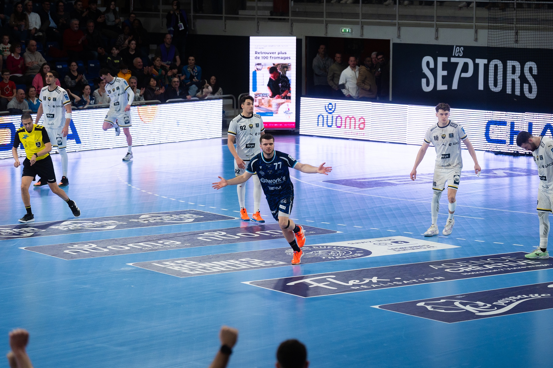 DSC05117-2.jpg_compressed