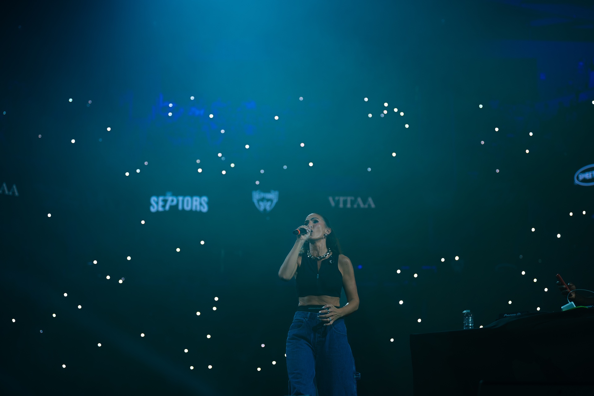 DSC05176.jpg_compressed