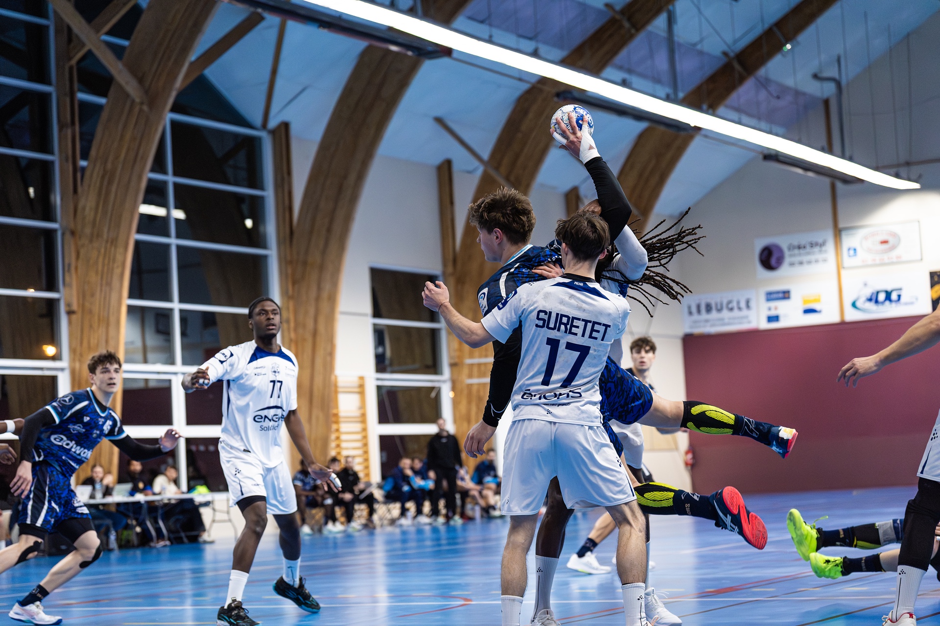 DSC05183.jpg_compressed