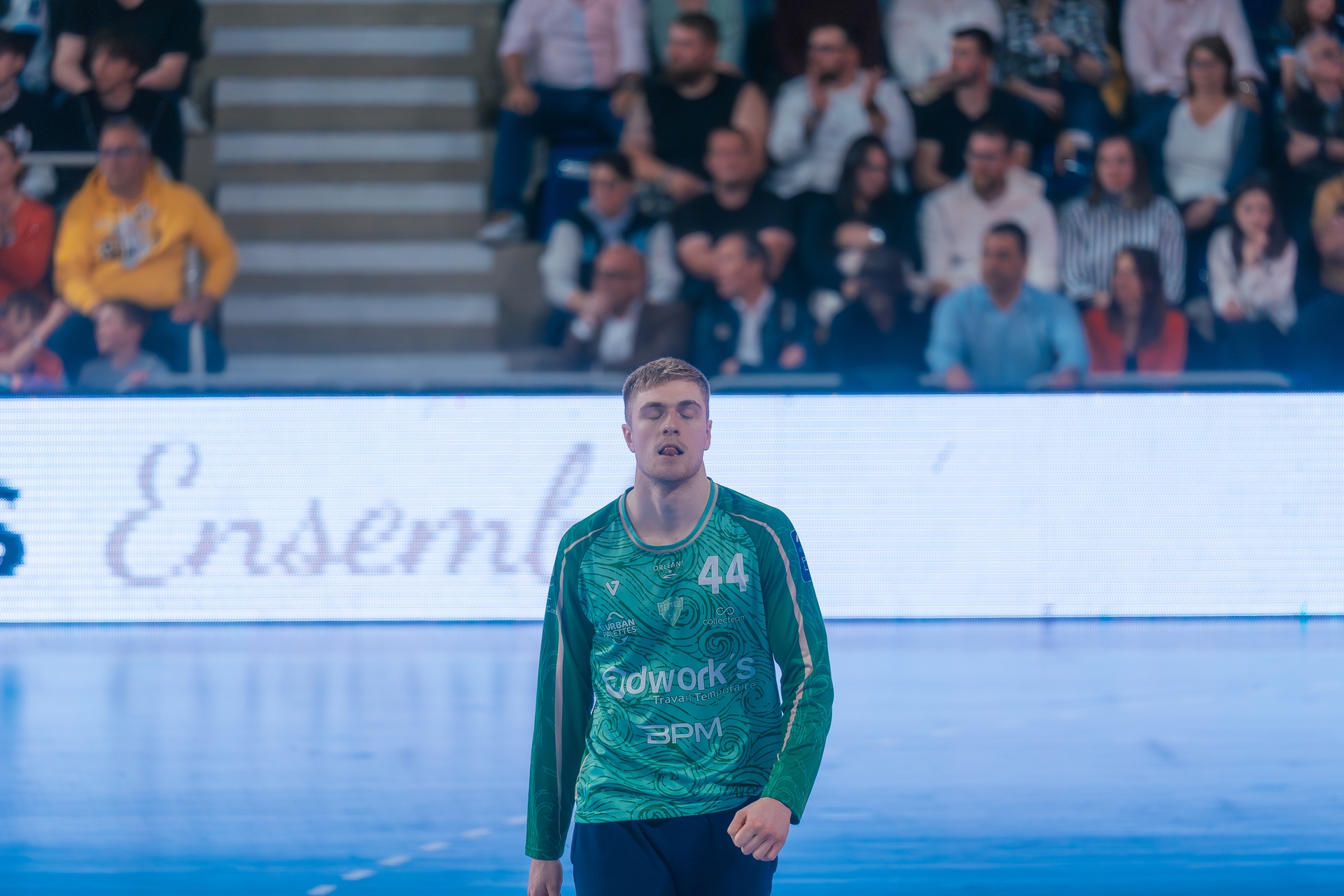 DSC05183.jpg_compressed