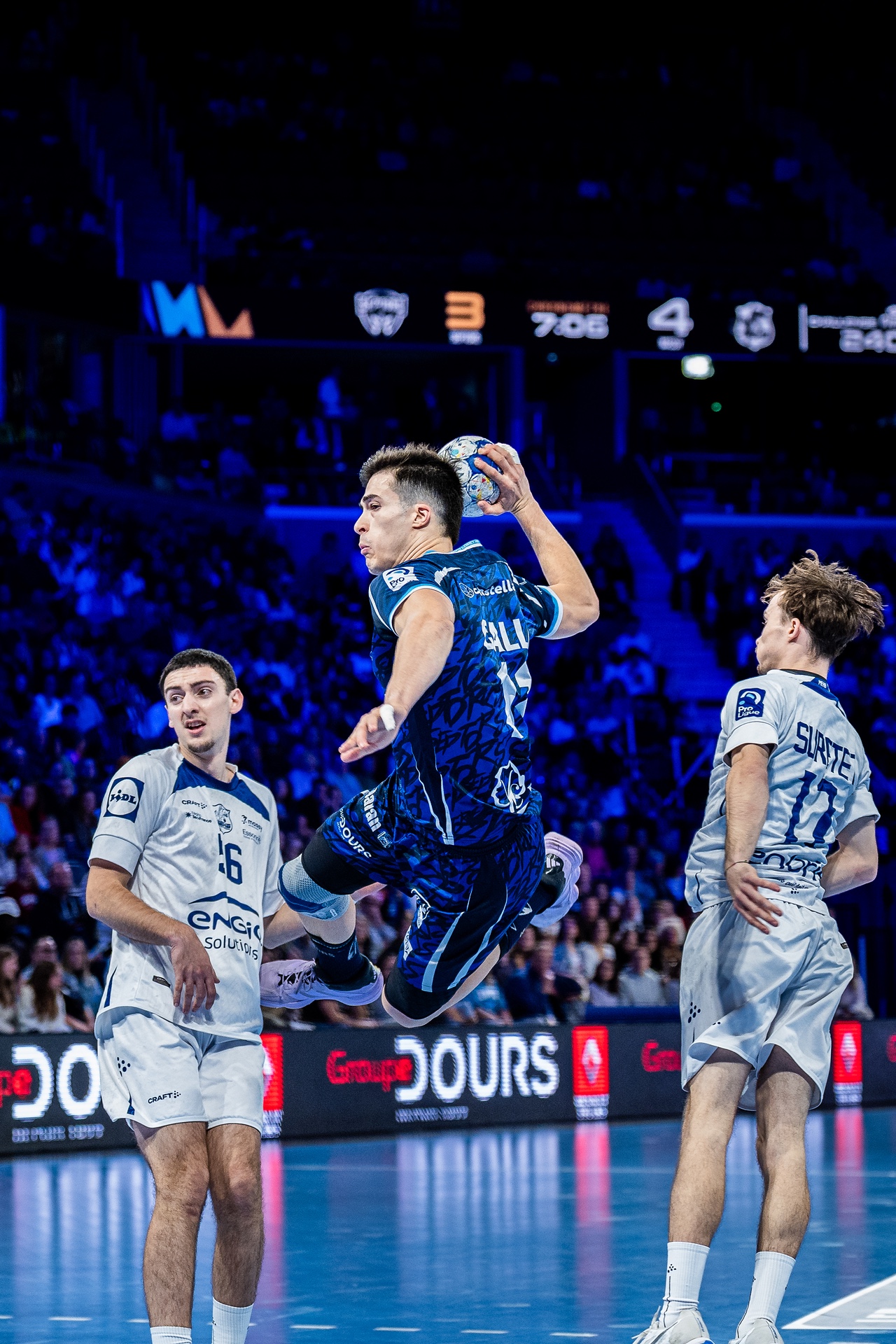 DSC05183.jpg_compressed