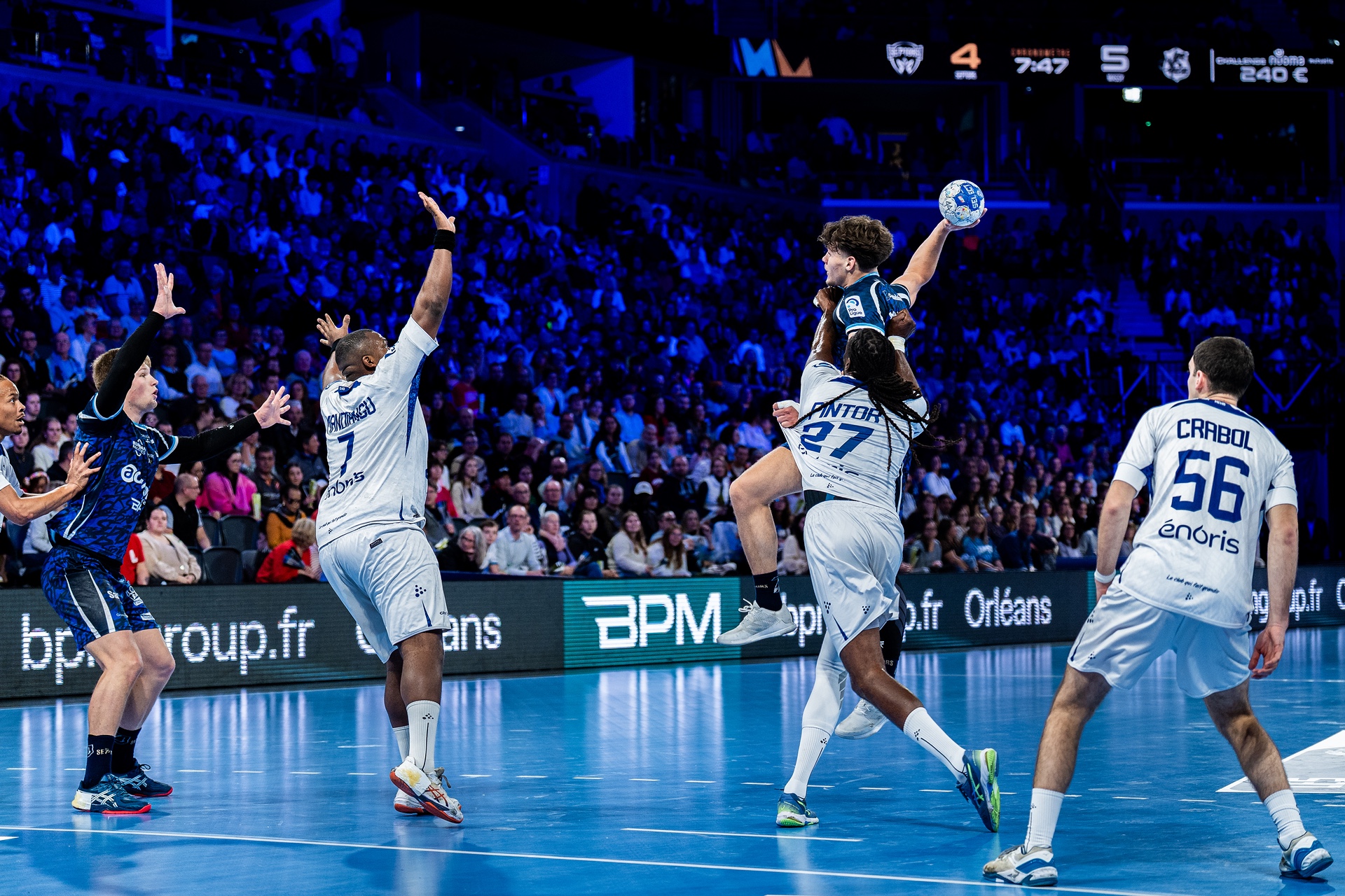 DSC05240.jpg_compressed