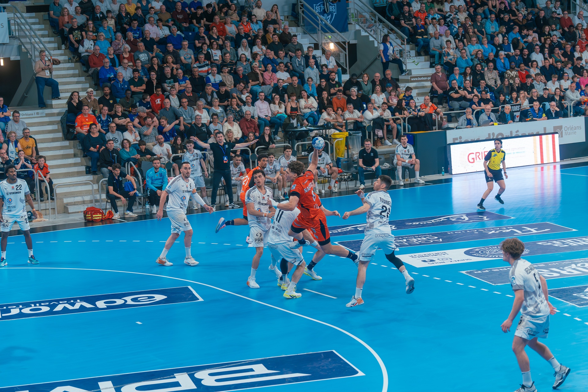 DSC05471-2.jpg_compressed