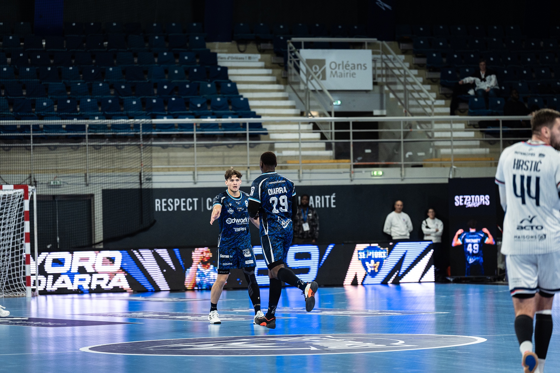 DSC05596.jpg_compressed