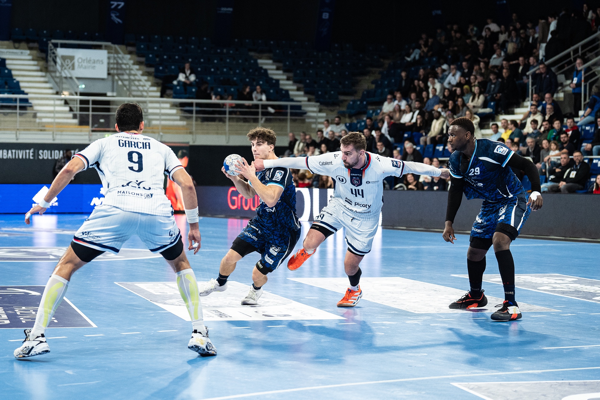 DSC05610.jpg_compressed