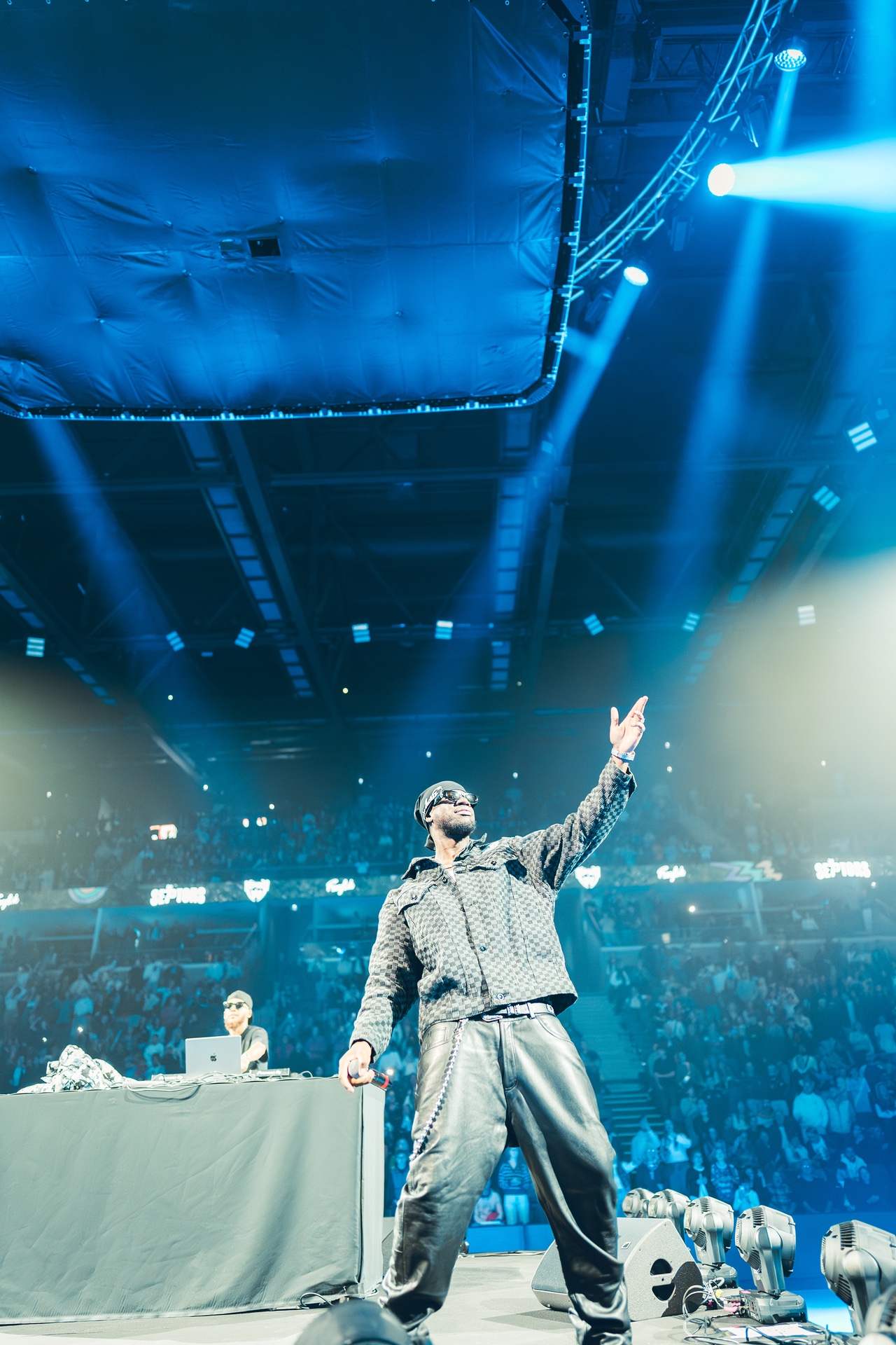 DSC05750.jpg_compressed