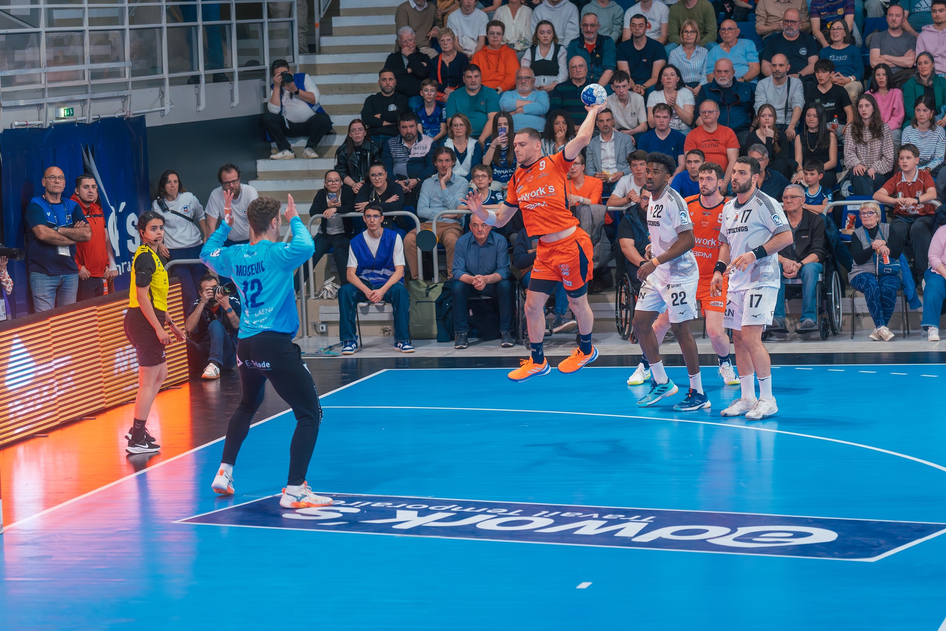 DSC05761.jpg_compressed