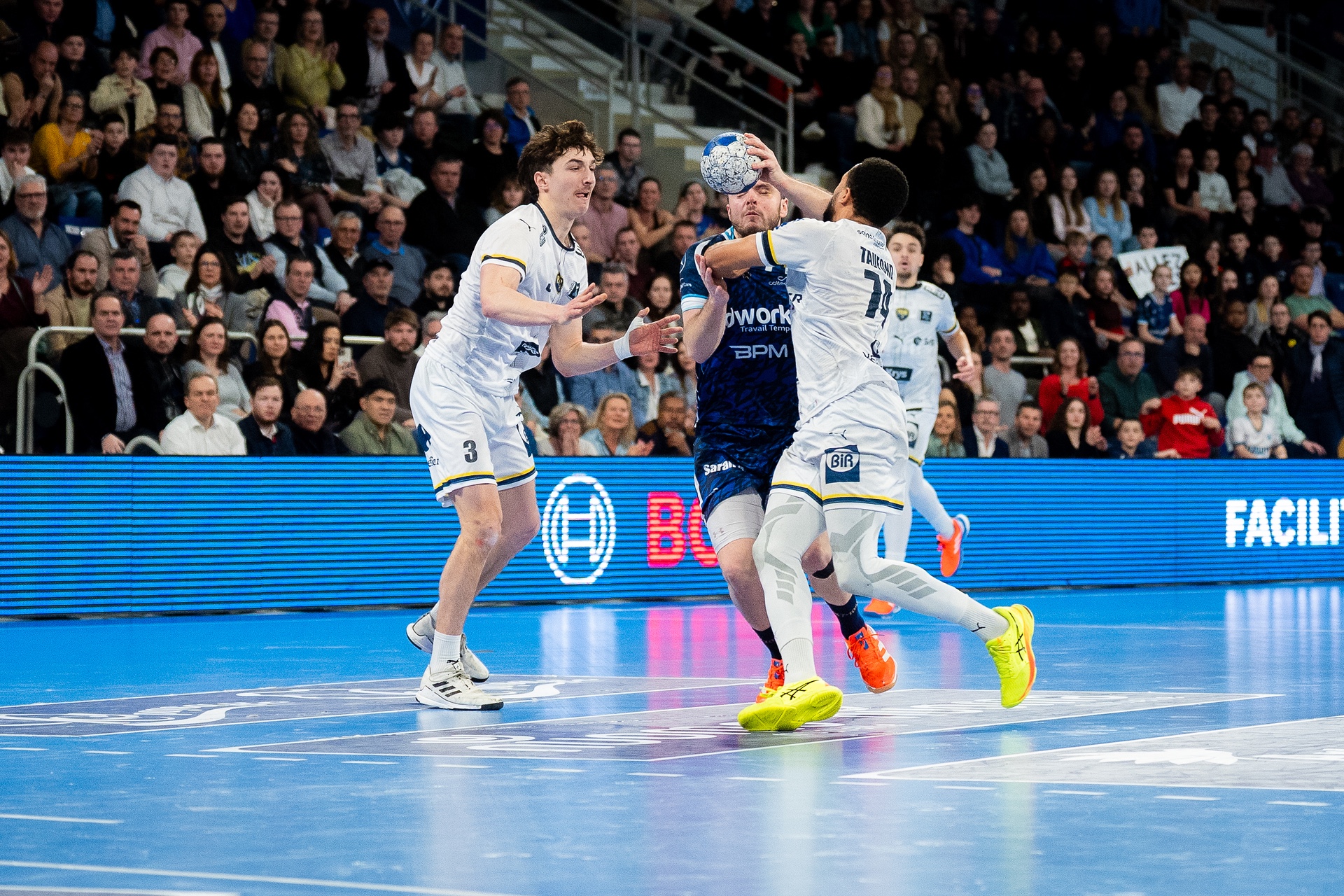 DSC05811.jpg_compressed