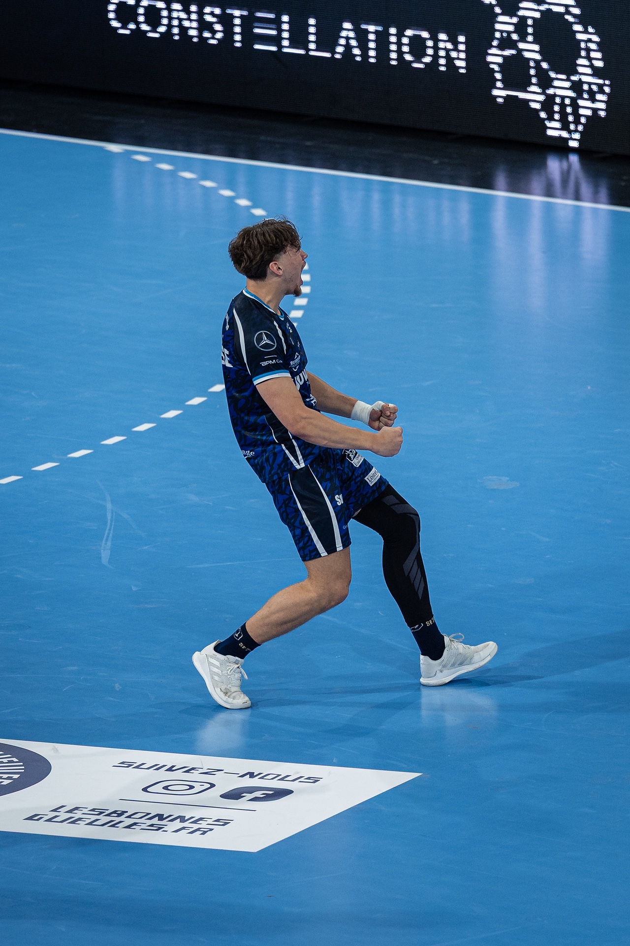 DSC05826.jpg_compressed