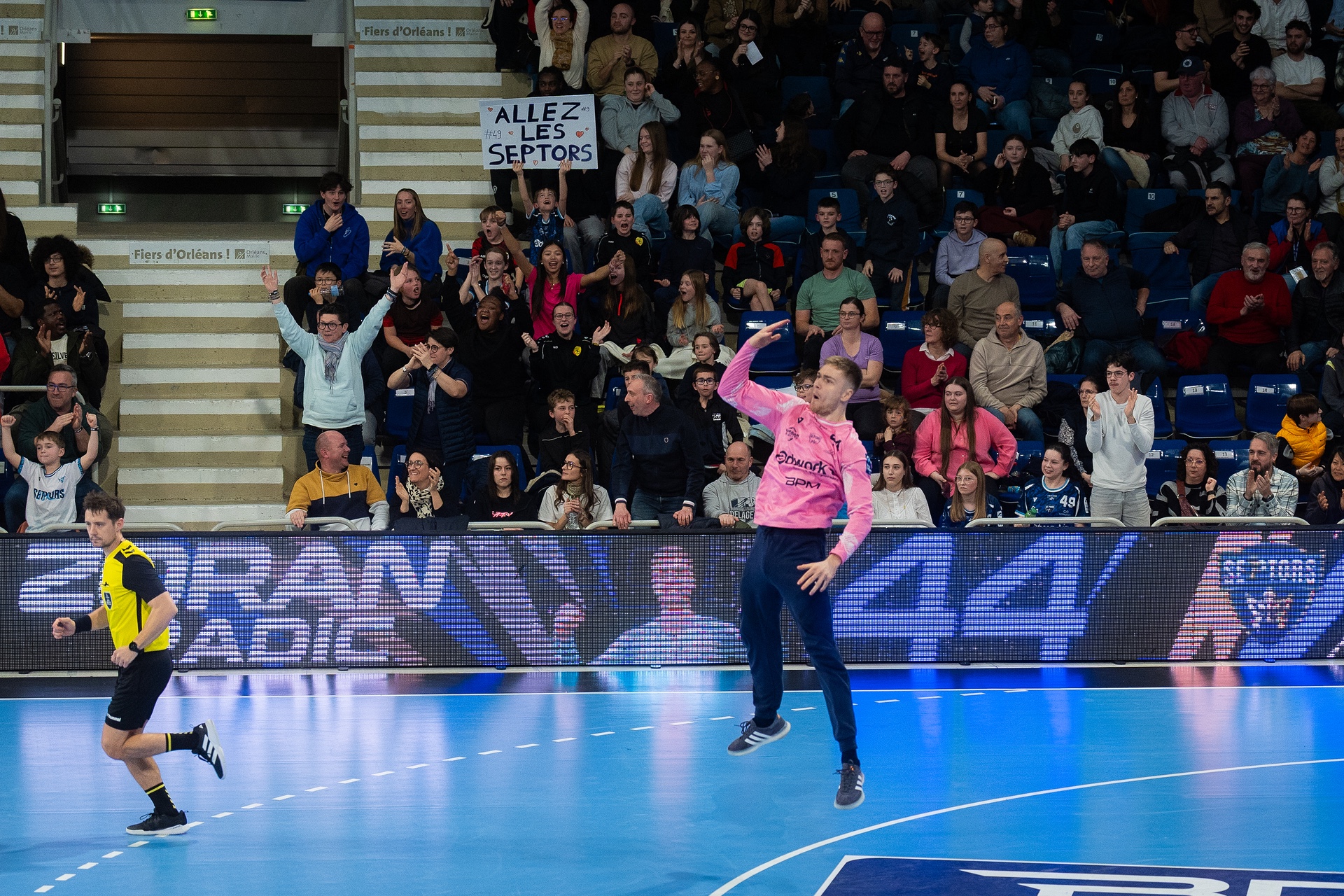 DSC05870.jpg_compressed