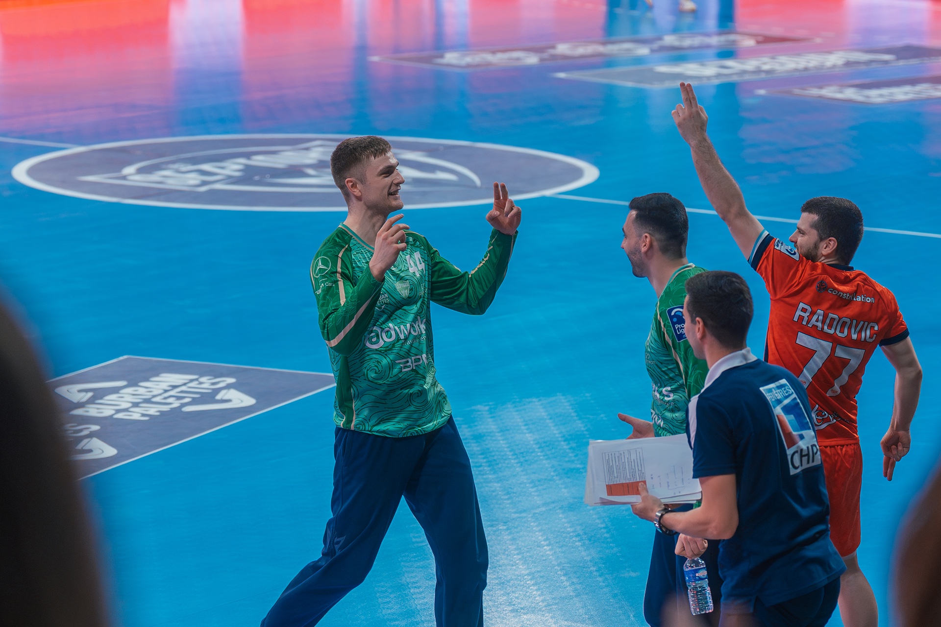 DSC05924.jpg_compressed