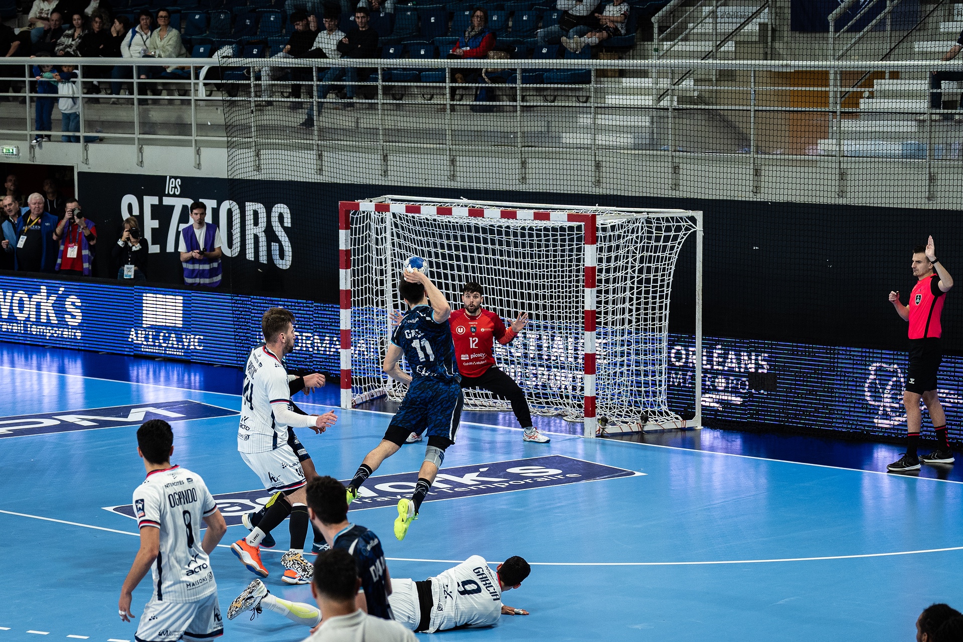 DSC05975.jpg_compressed