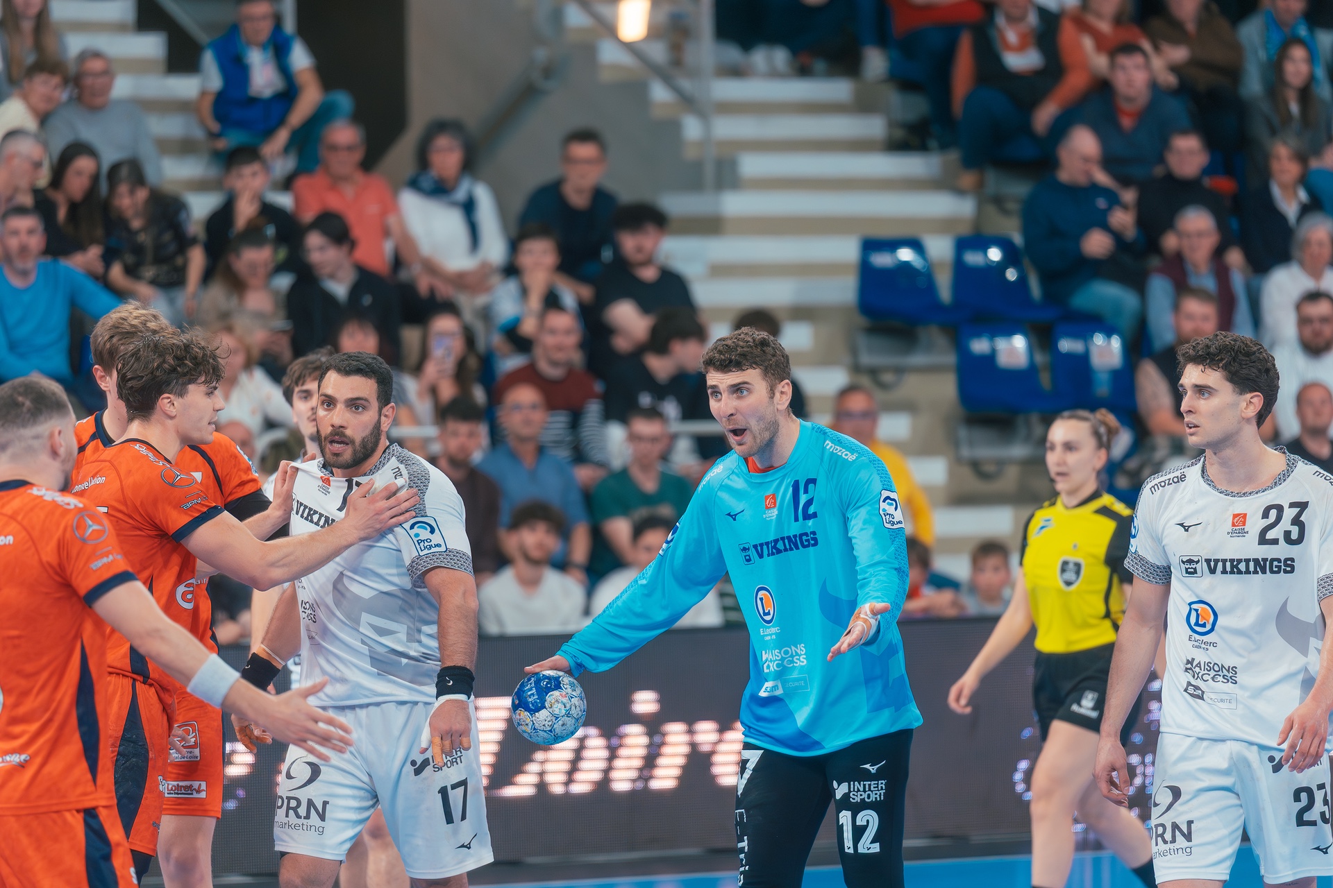 DSC06056.jpg_compressed