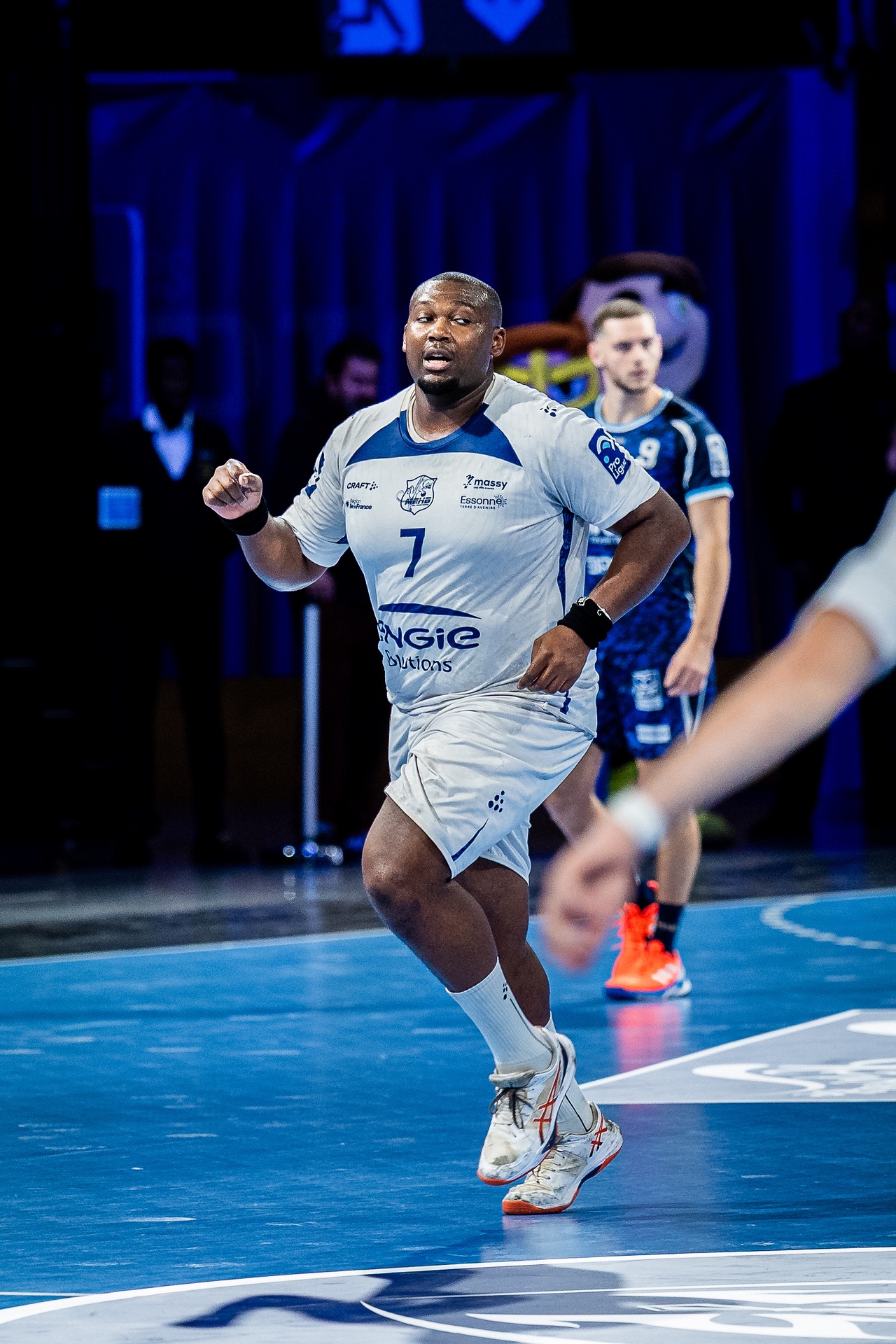 DSC06096.jpg_compressed