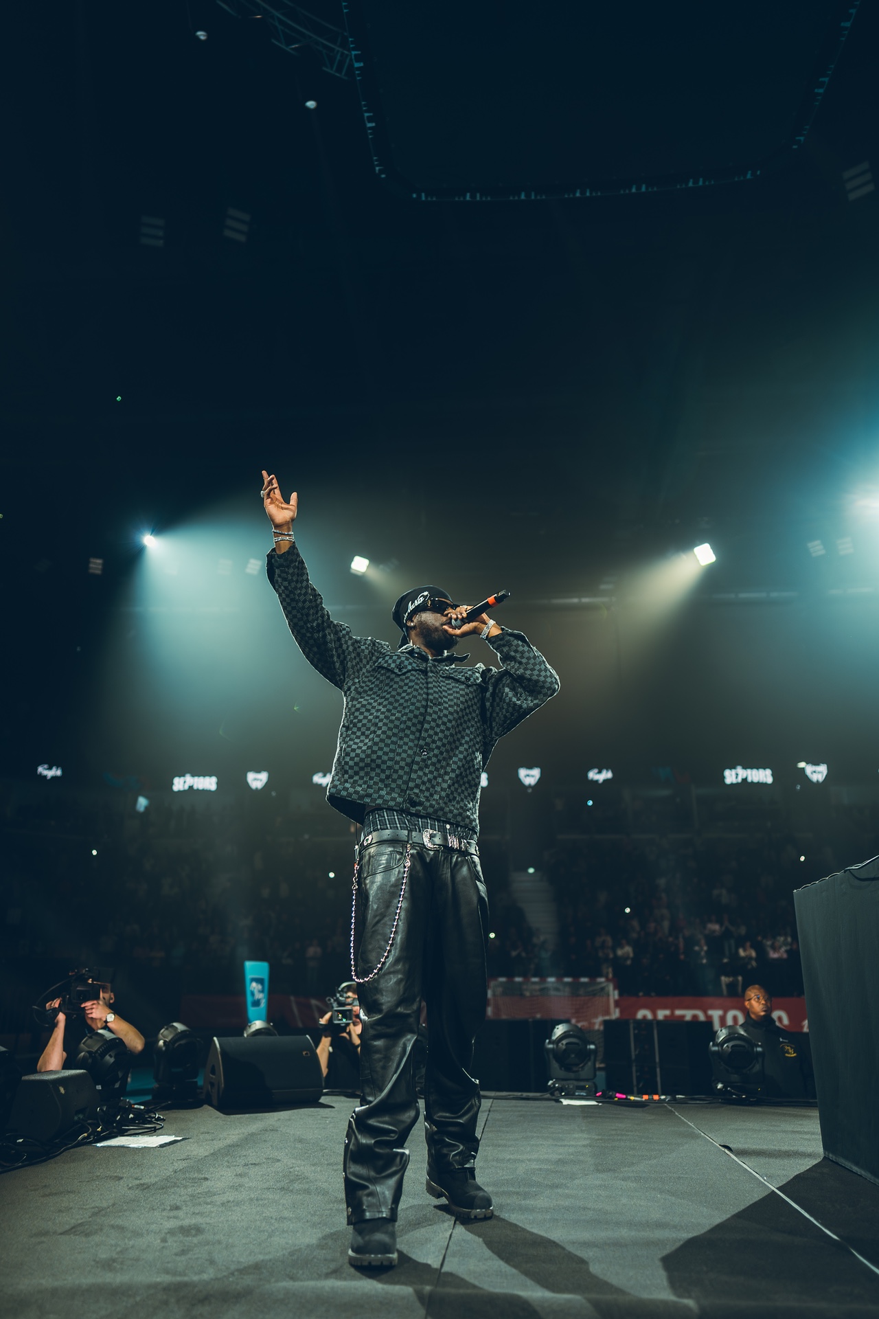 DSC06225.jpg_compressed