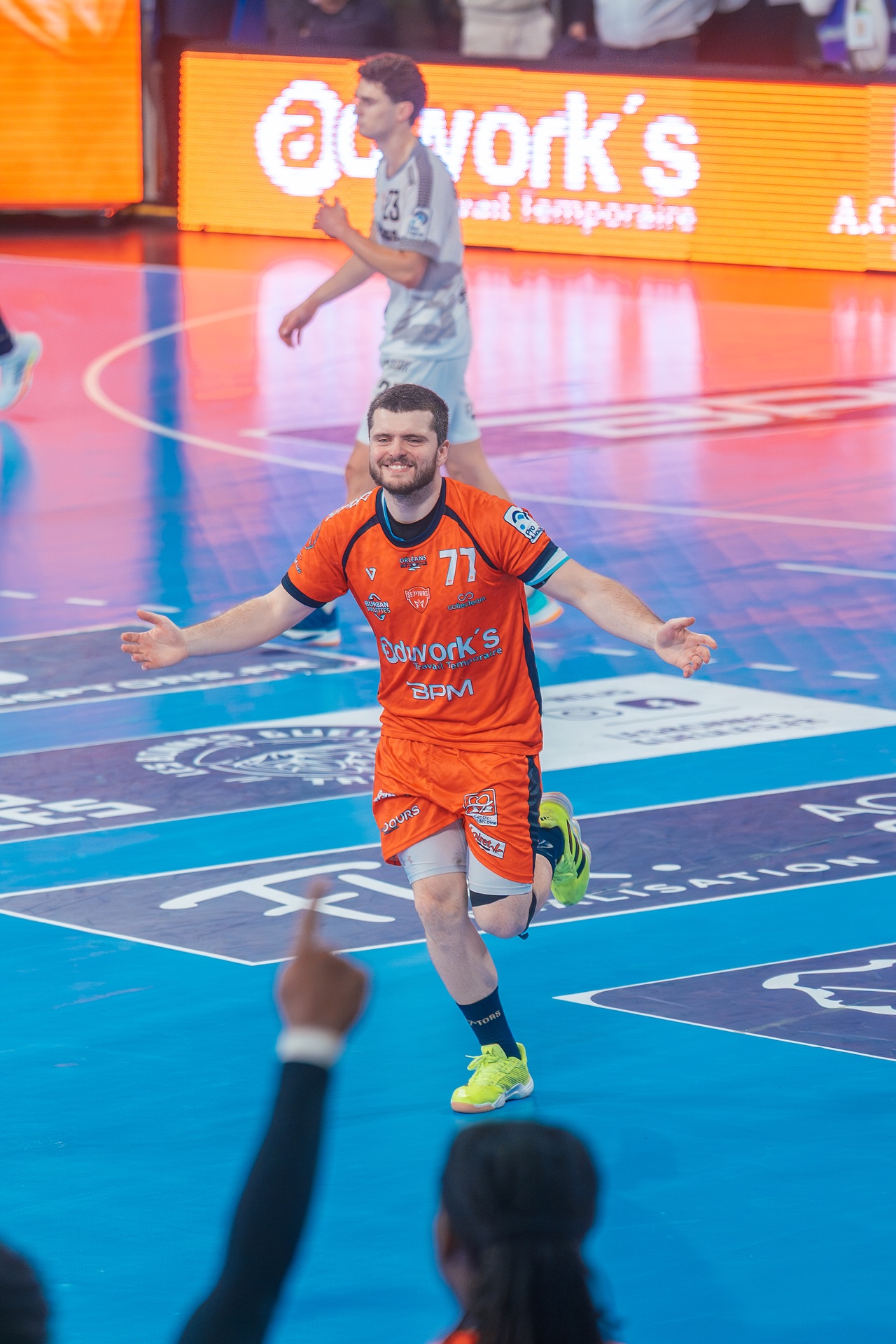 DSC06406.jpg_compressed