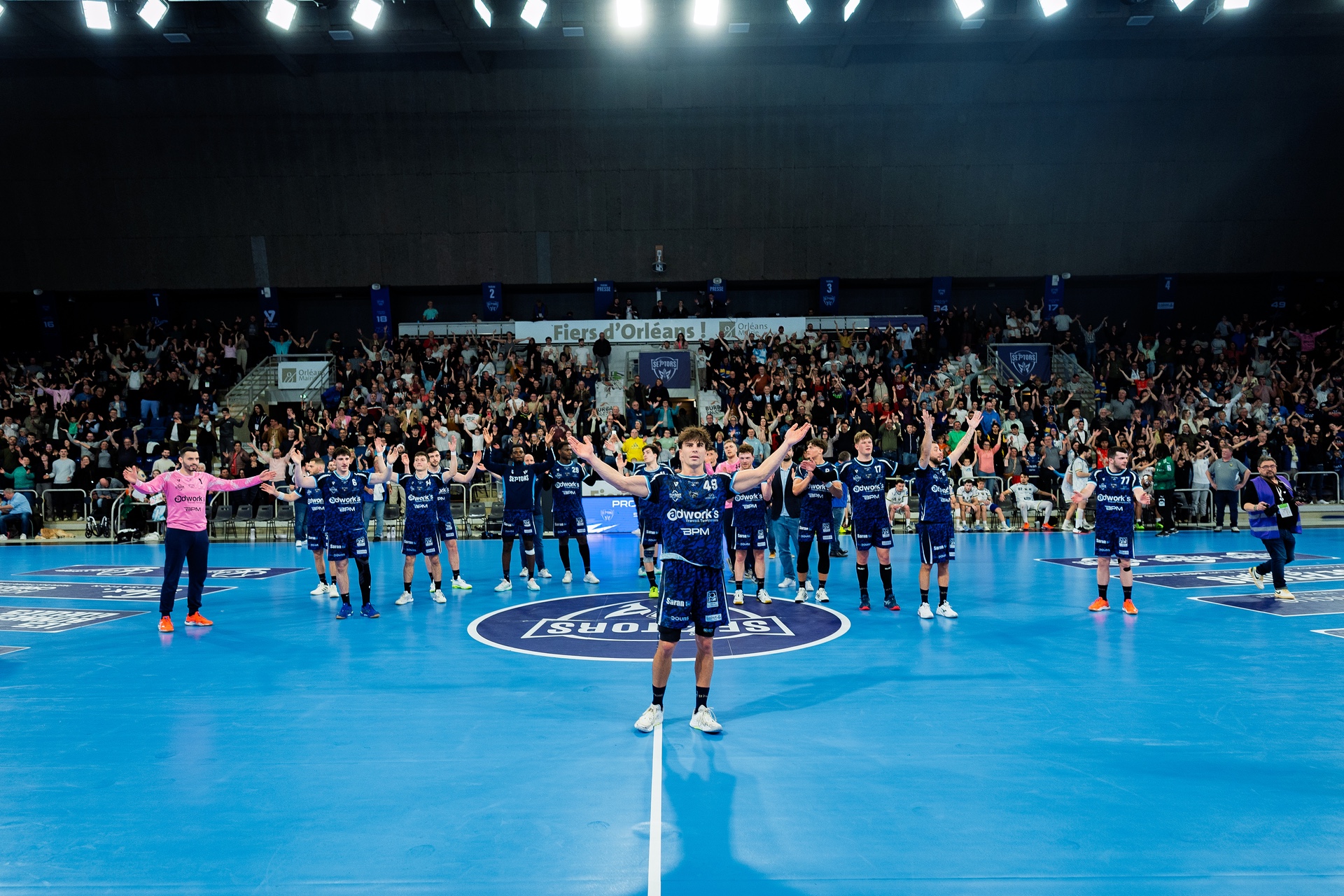 DSC06683.jpg_compressed