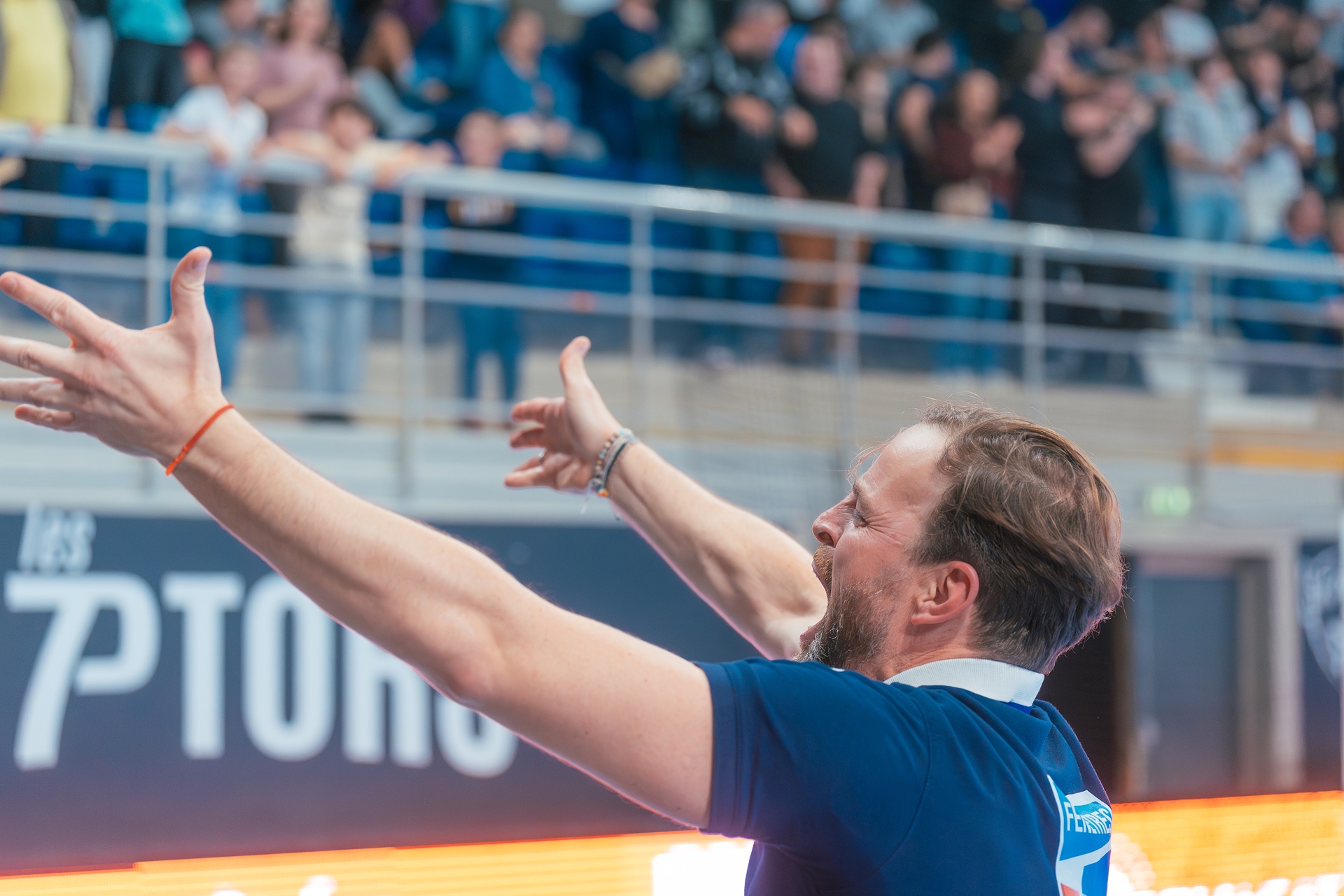 DSC06708.jpg_compressed