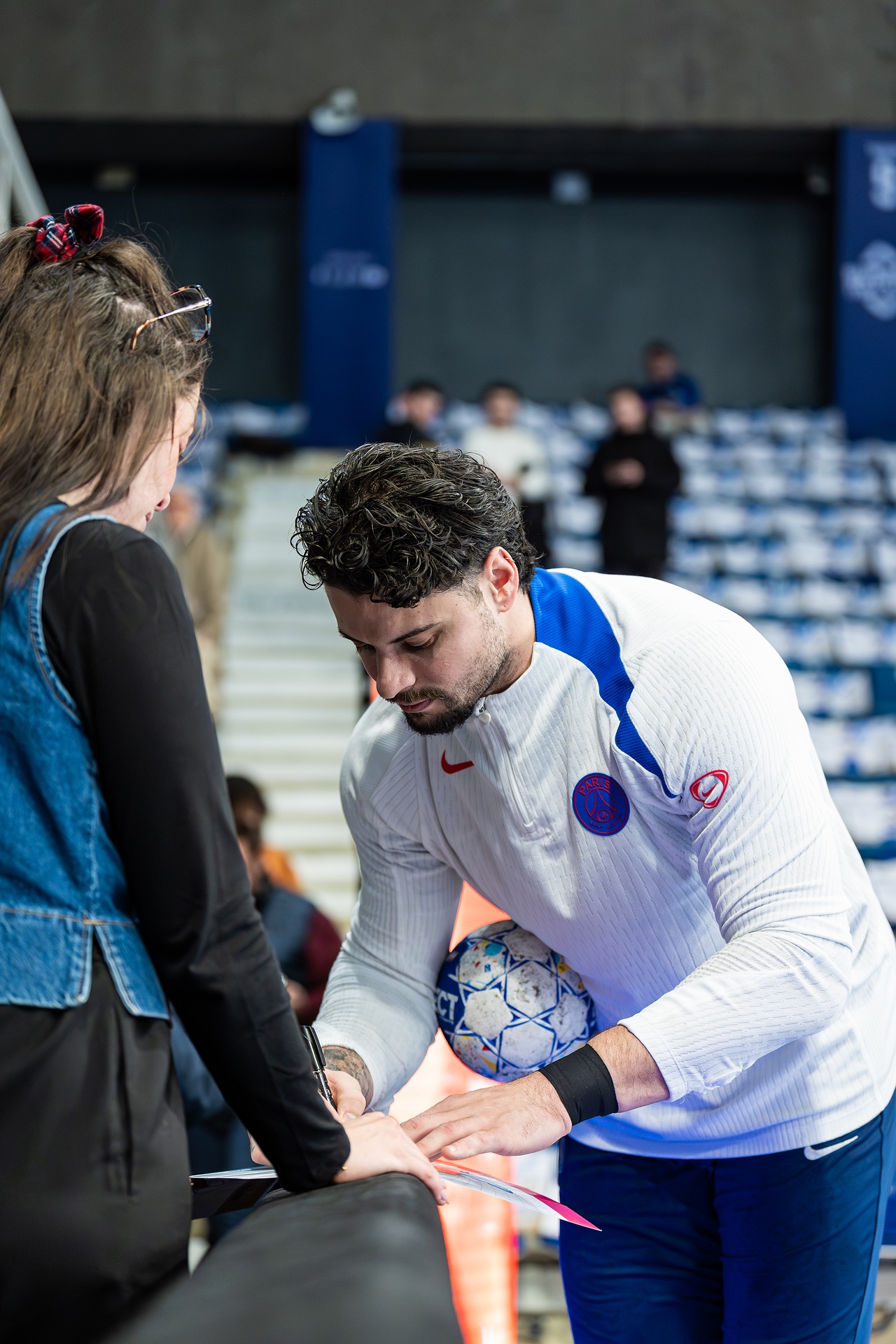 DSC07099.jpg_compressed