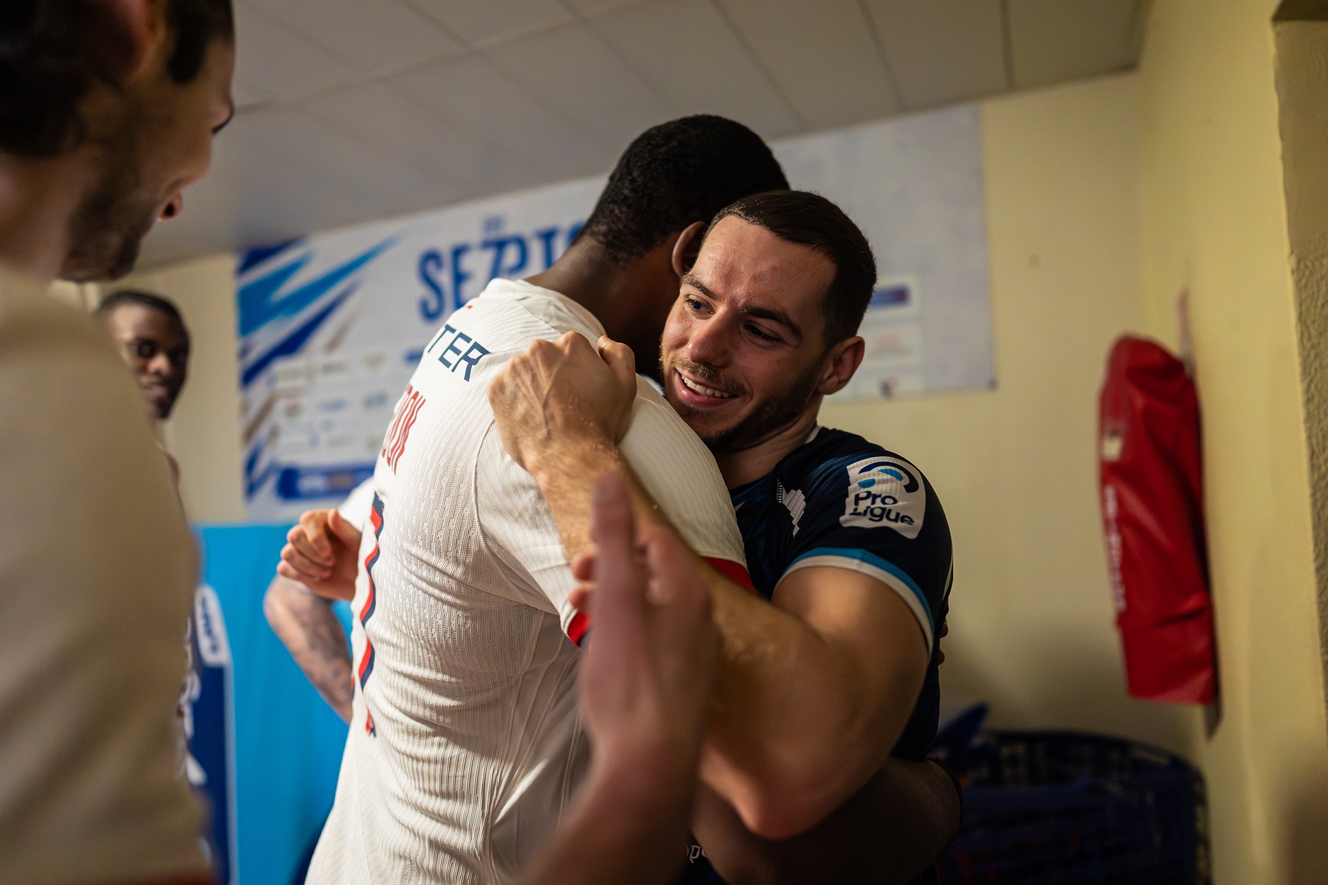 DSC07348-2.jpg_compressed