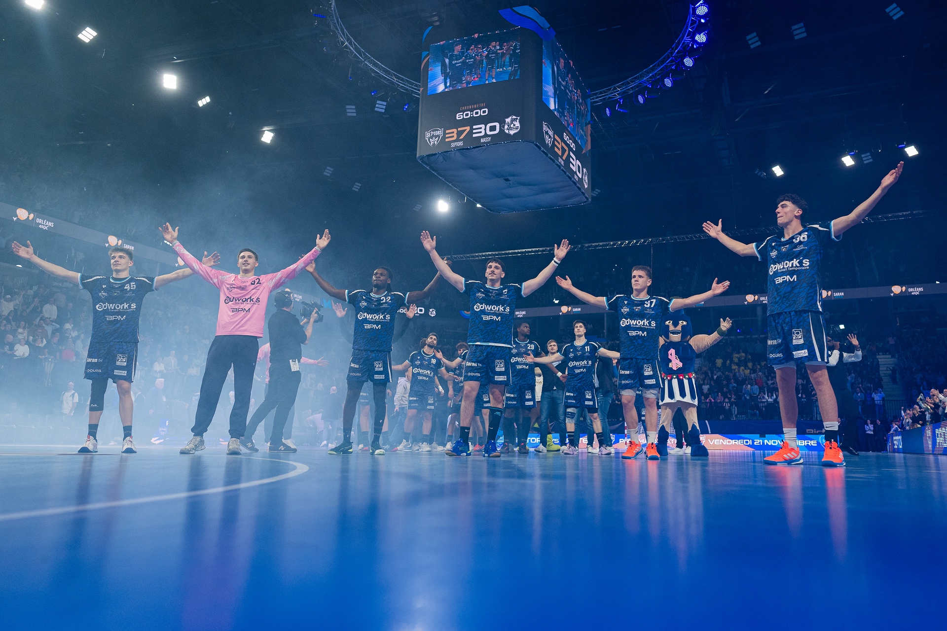 DSC07570.jpg_compressed