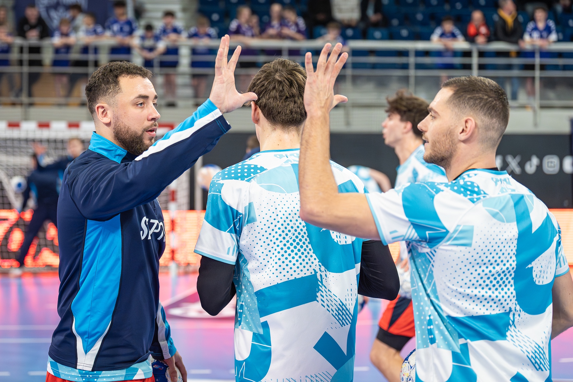 DSC07861.jpg_compressed