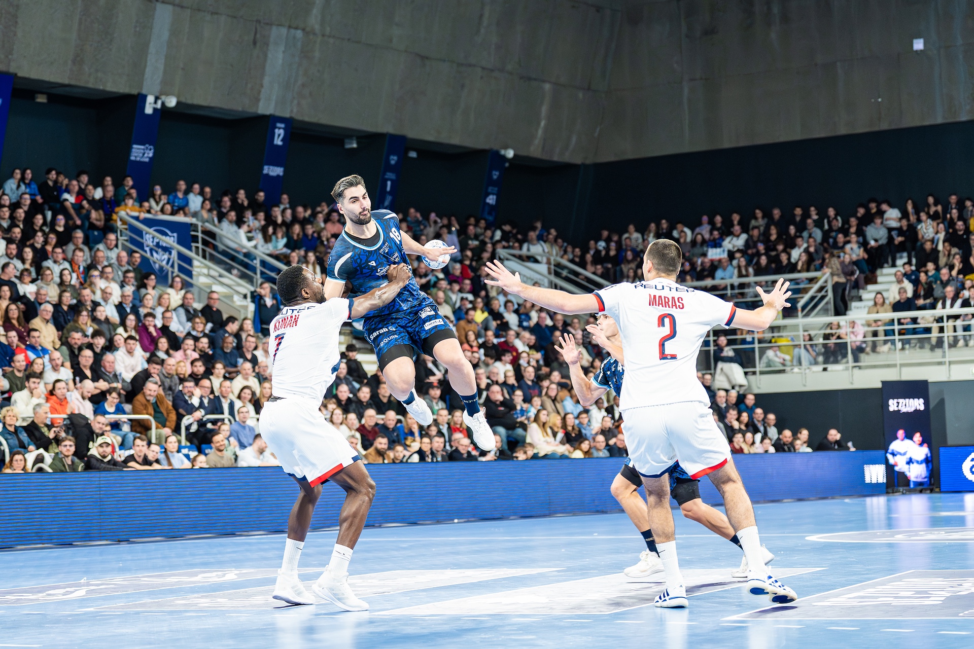 DSC07944-2.jpg_compressed