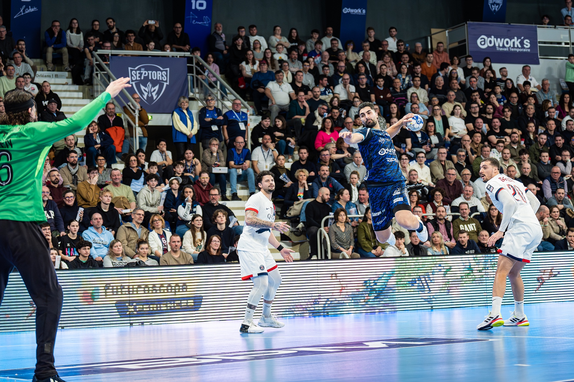 DSC07998.jpg_compressed