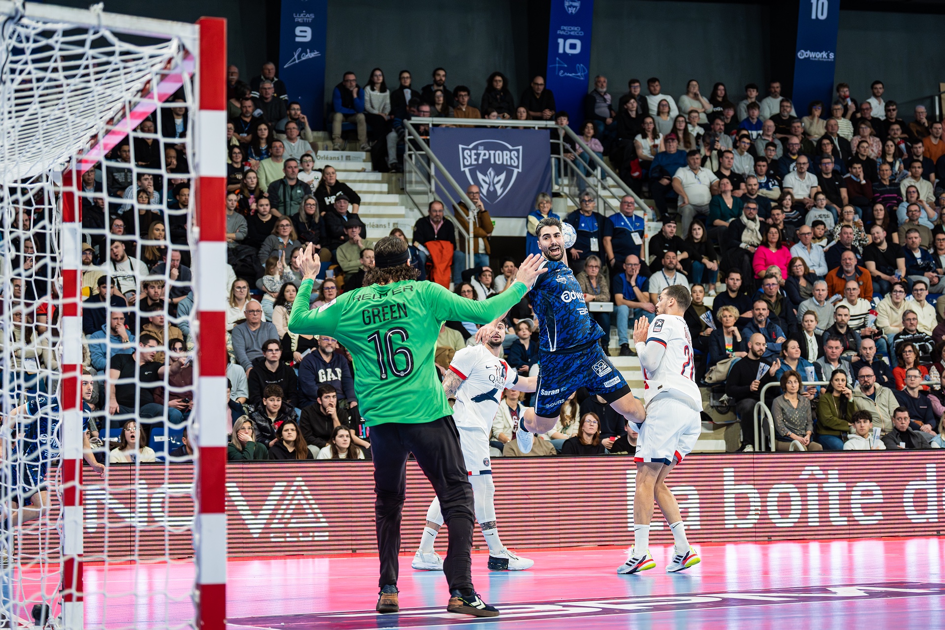 DSC08079-3.jpg_compressed