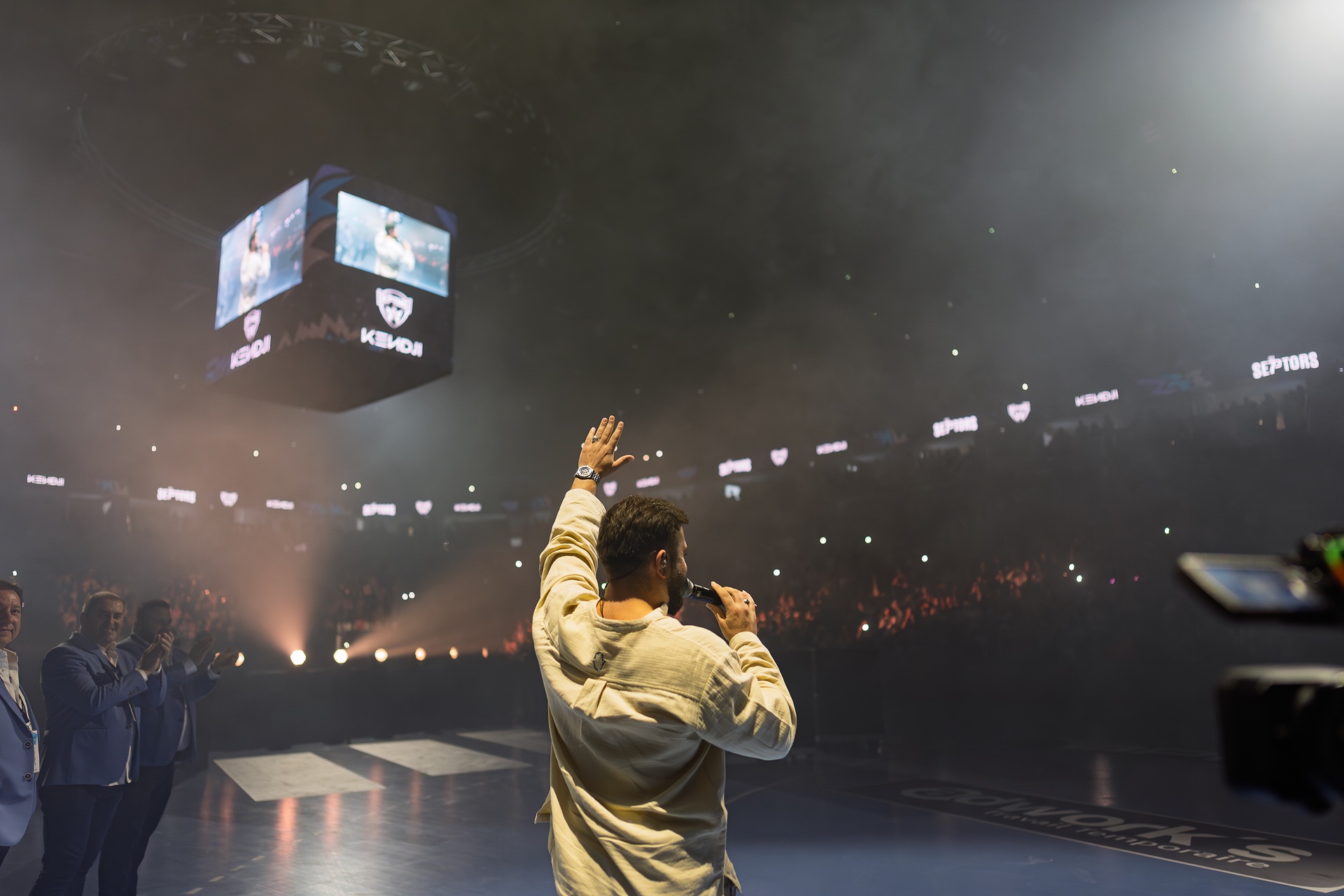 DSC08404.jpg_compressed