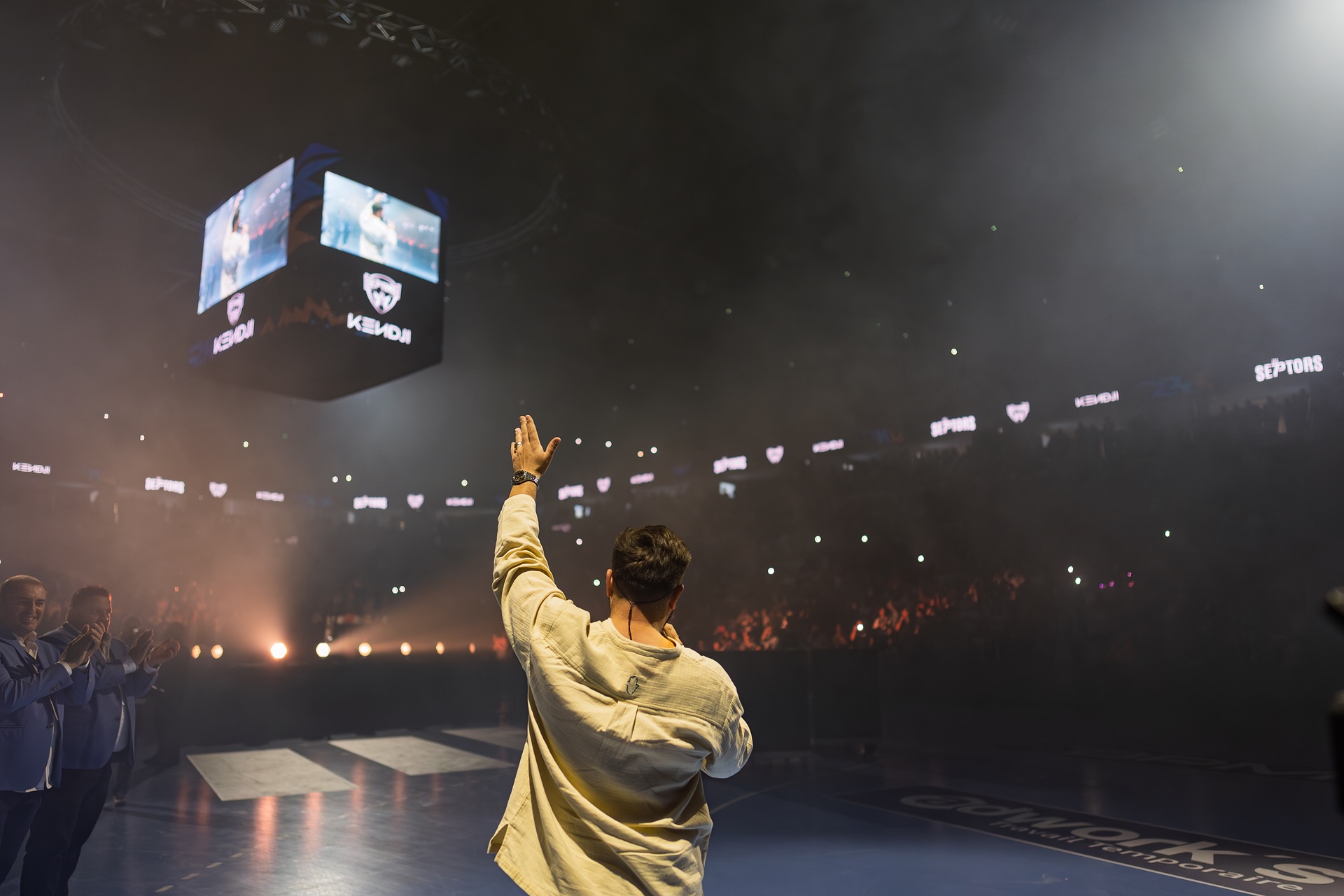 DSC08410.jpg_compressed