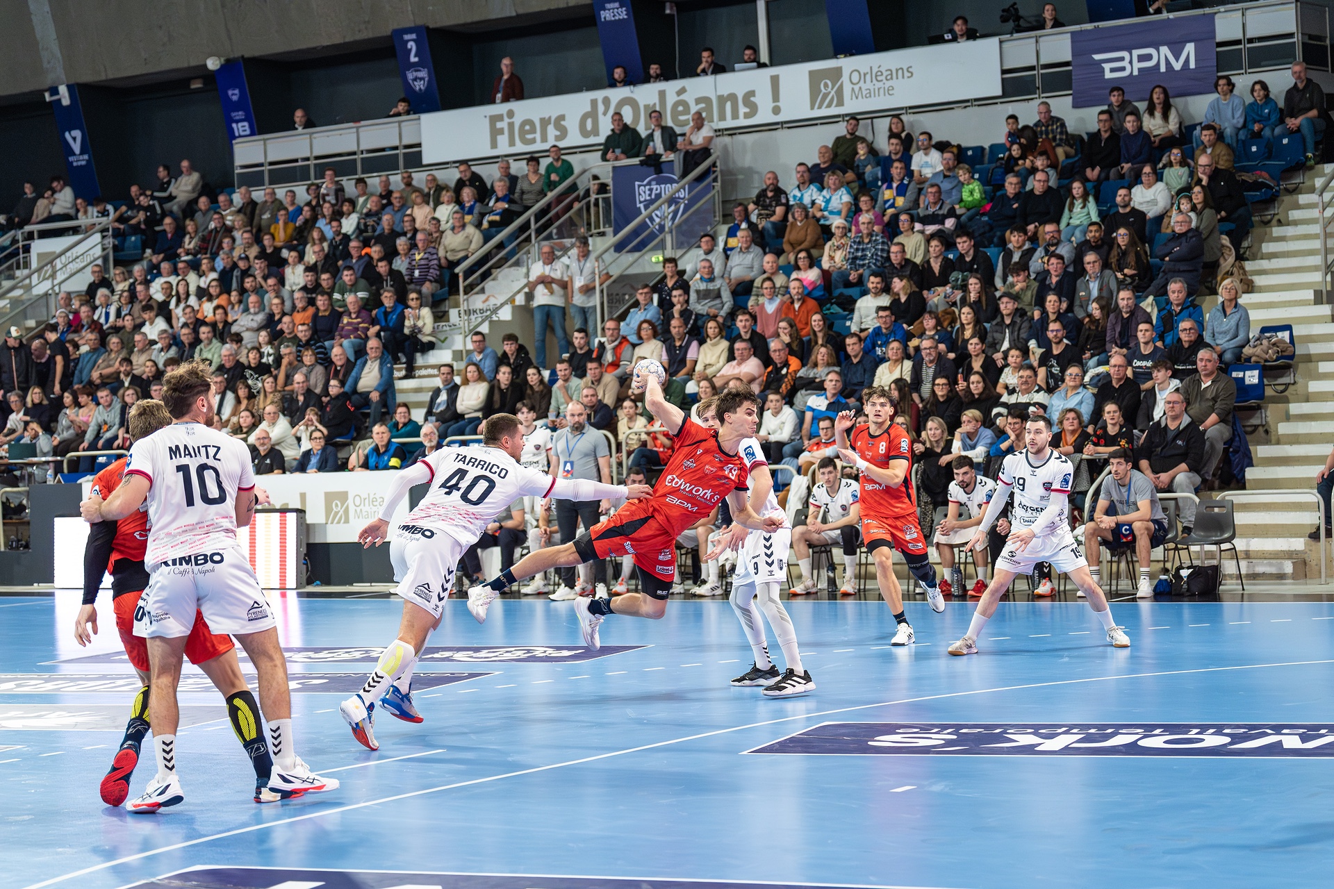 DSC08461.jpg_compressed