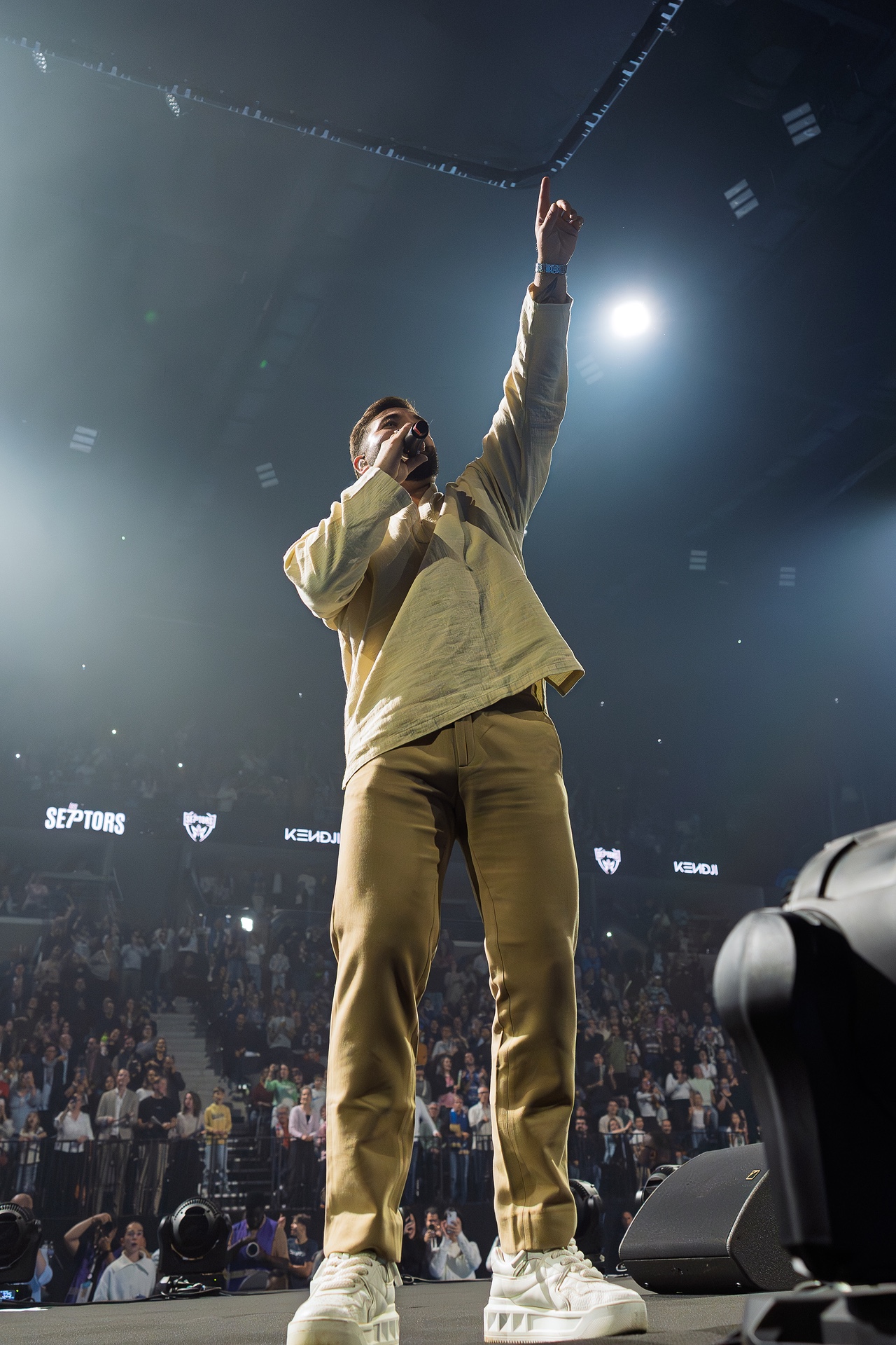 DSC08657.jpg_compressed