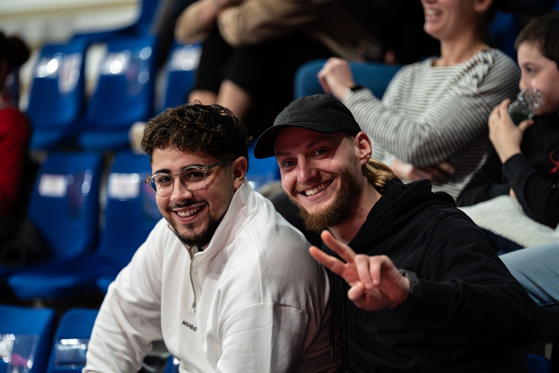 DSC09044.jpg_compressed