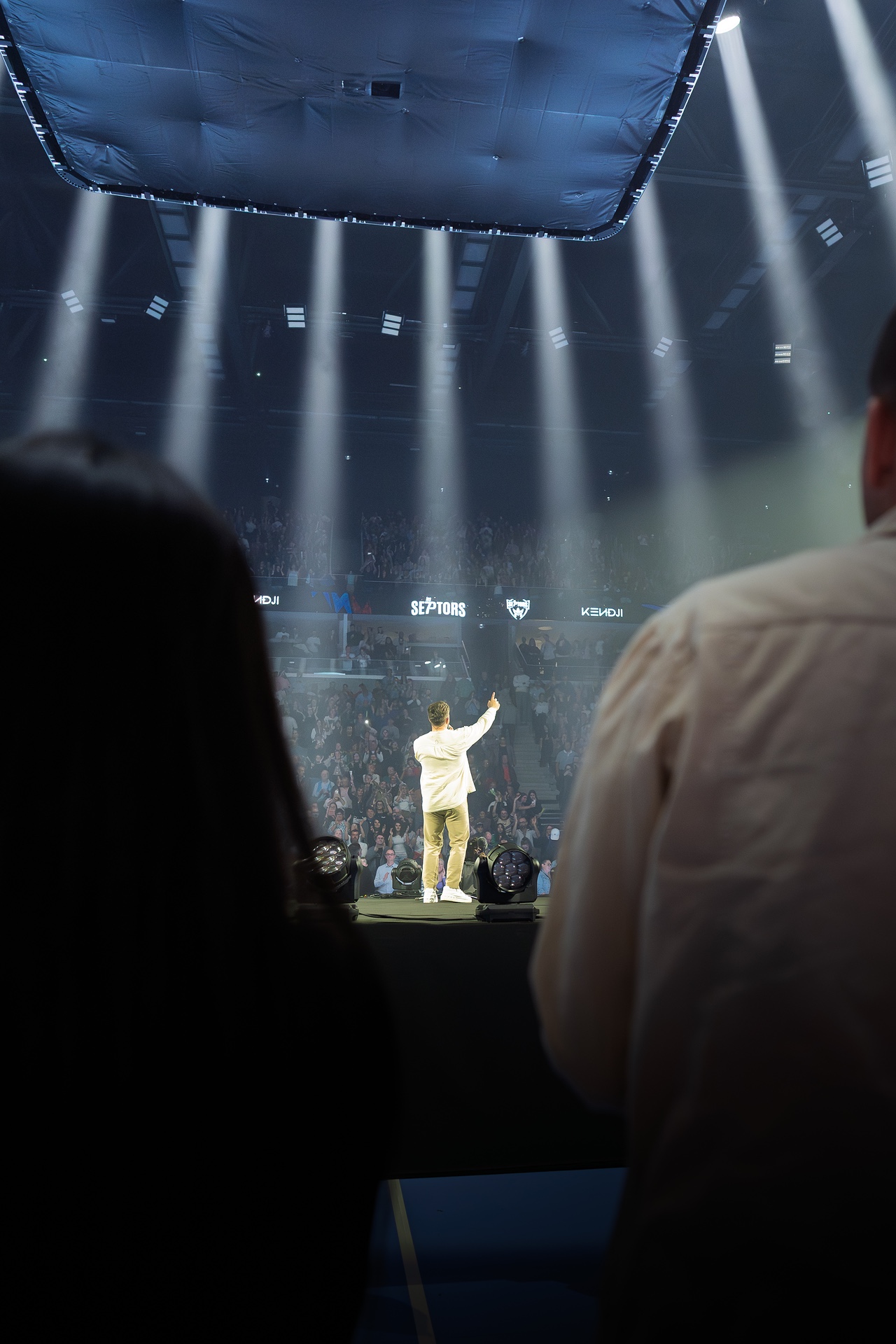 DSC09212.jpg_compressed